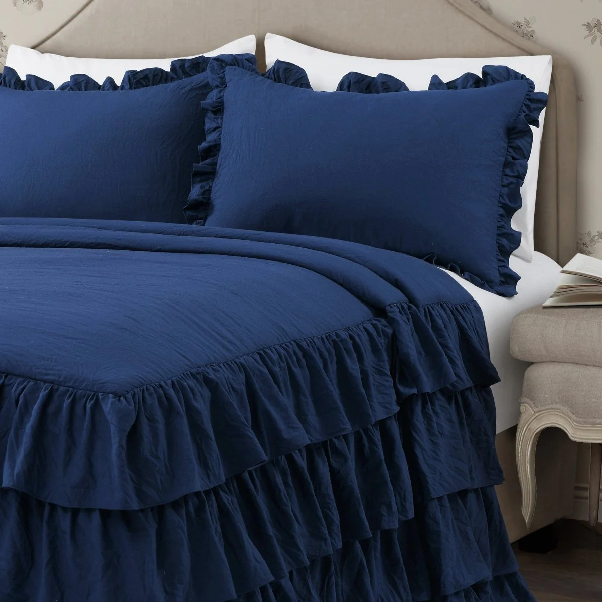 Allison Ruffle Skirt Bedspread Set - Image 10