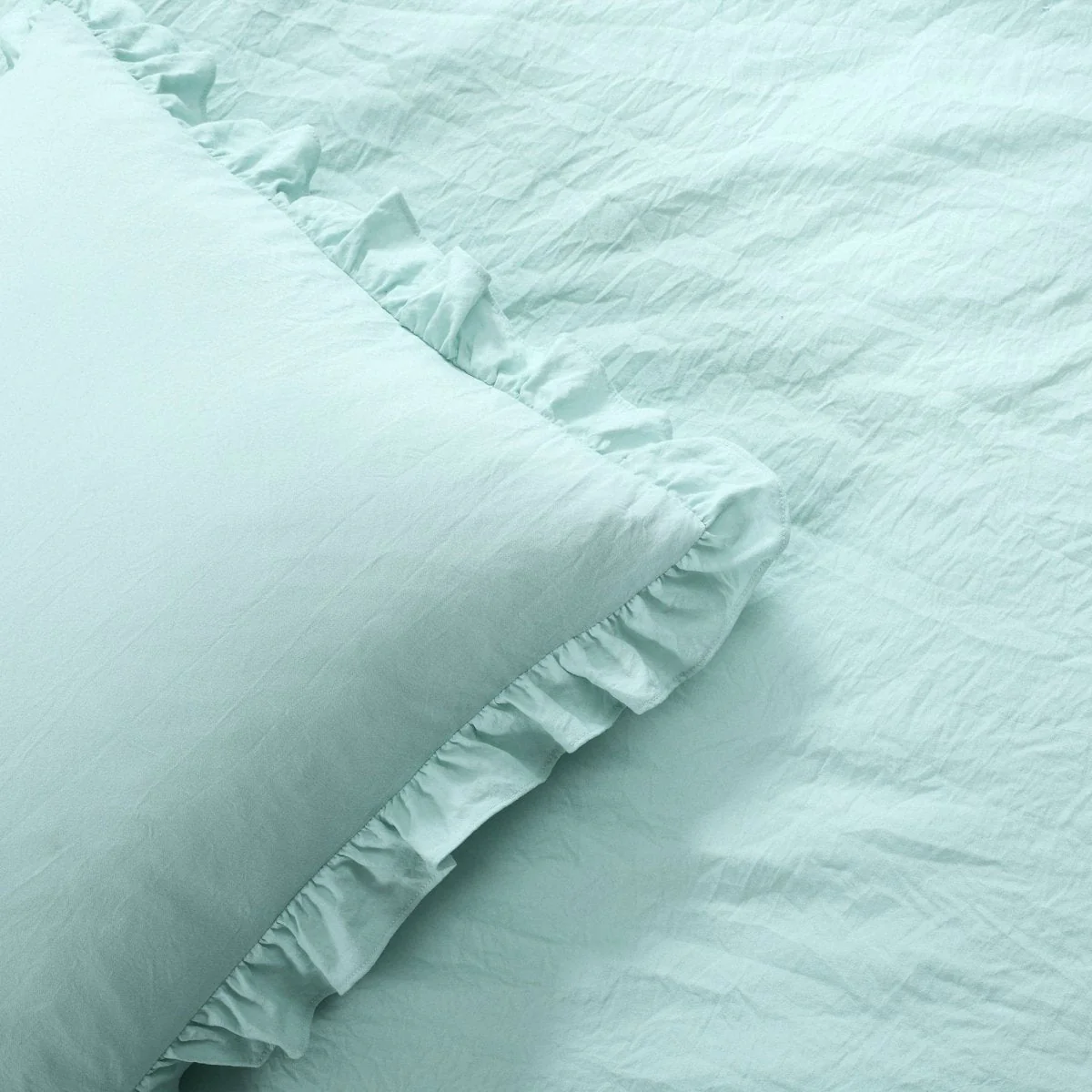 Allison Ruffle Skirt Bedspread Set - Image 54