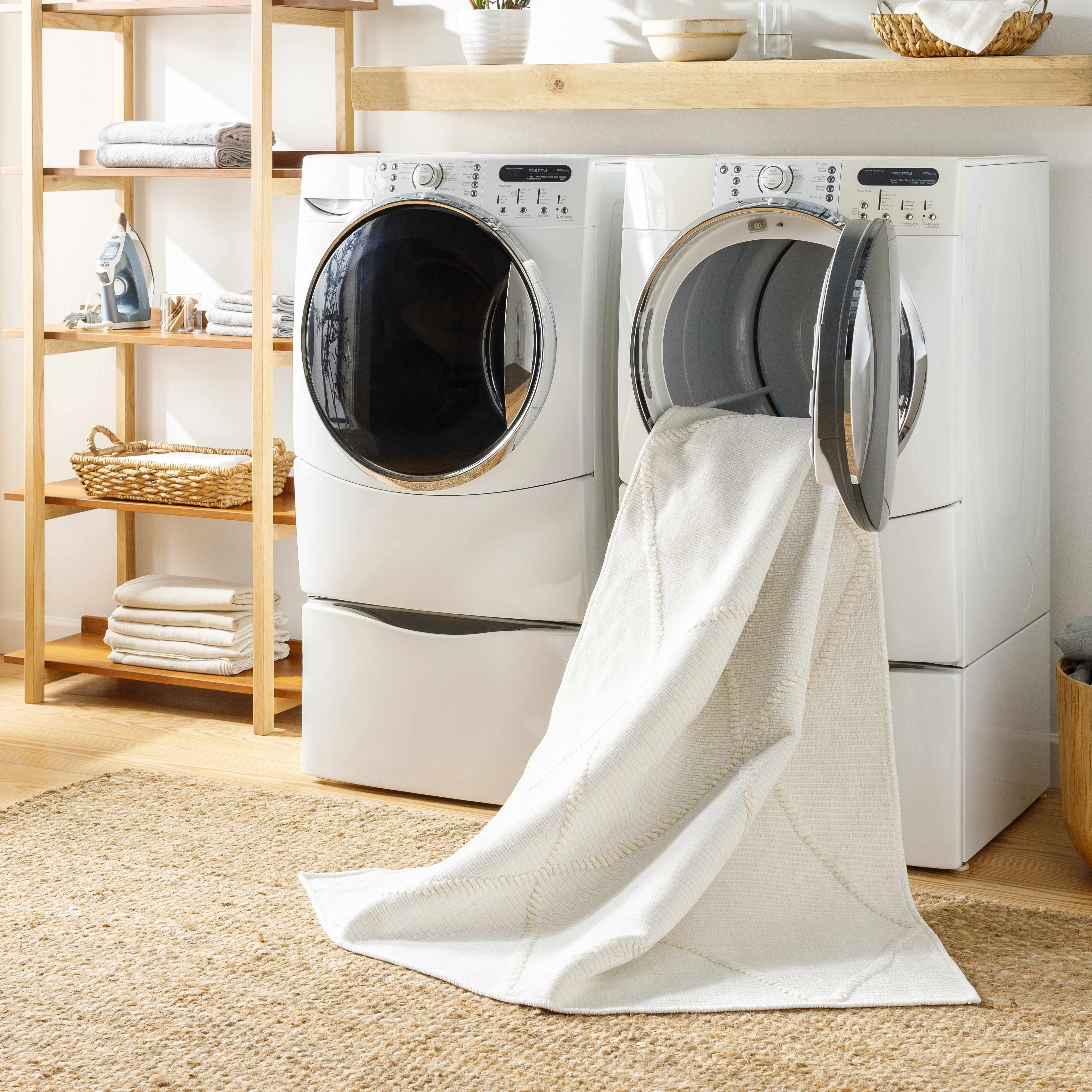 Amani White Washable Rug - Clearance - Image 10