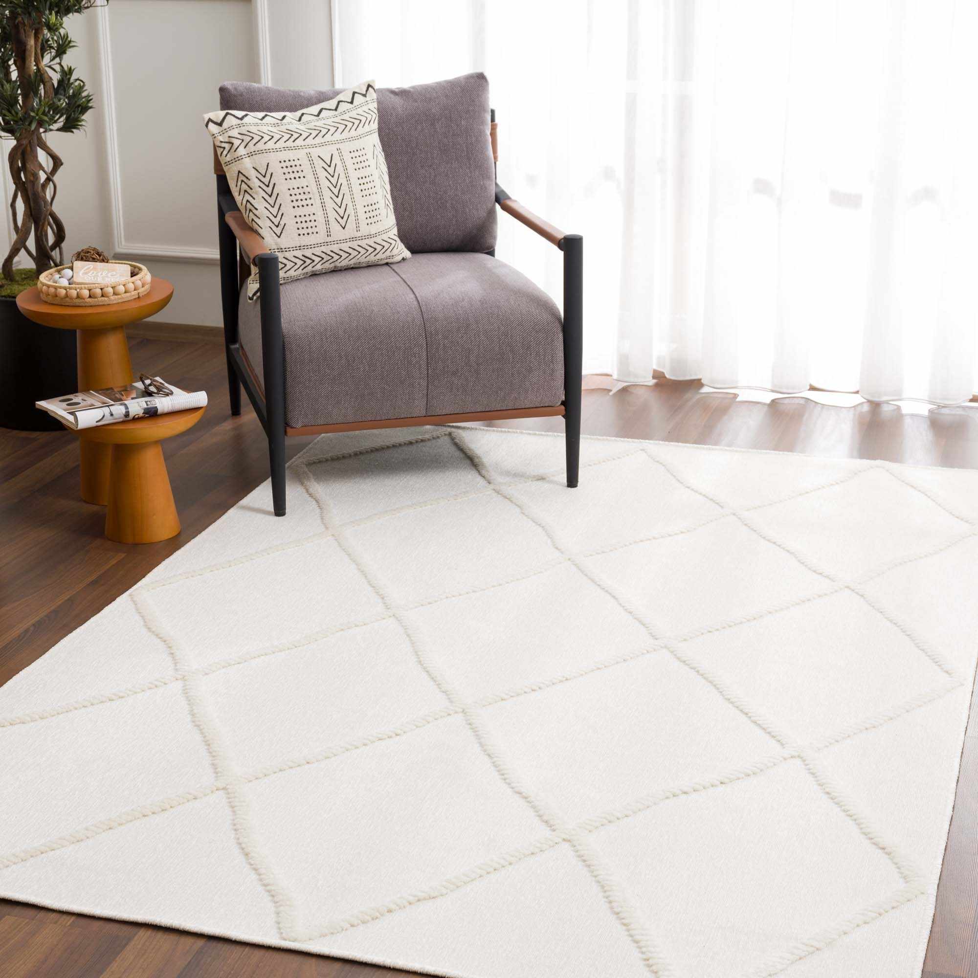 Amani White Washable Rug - Clearance - Image 2