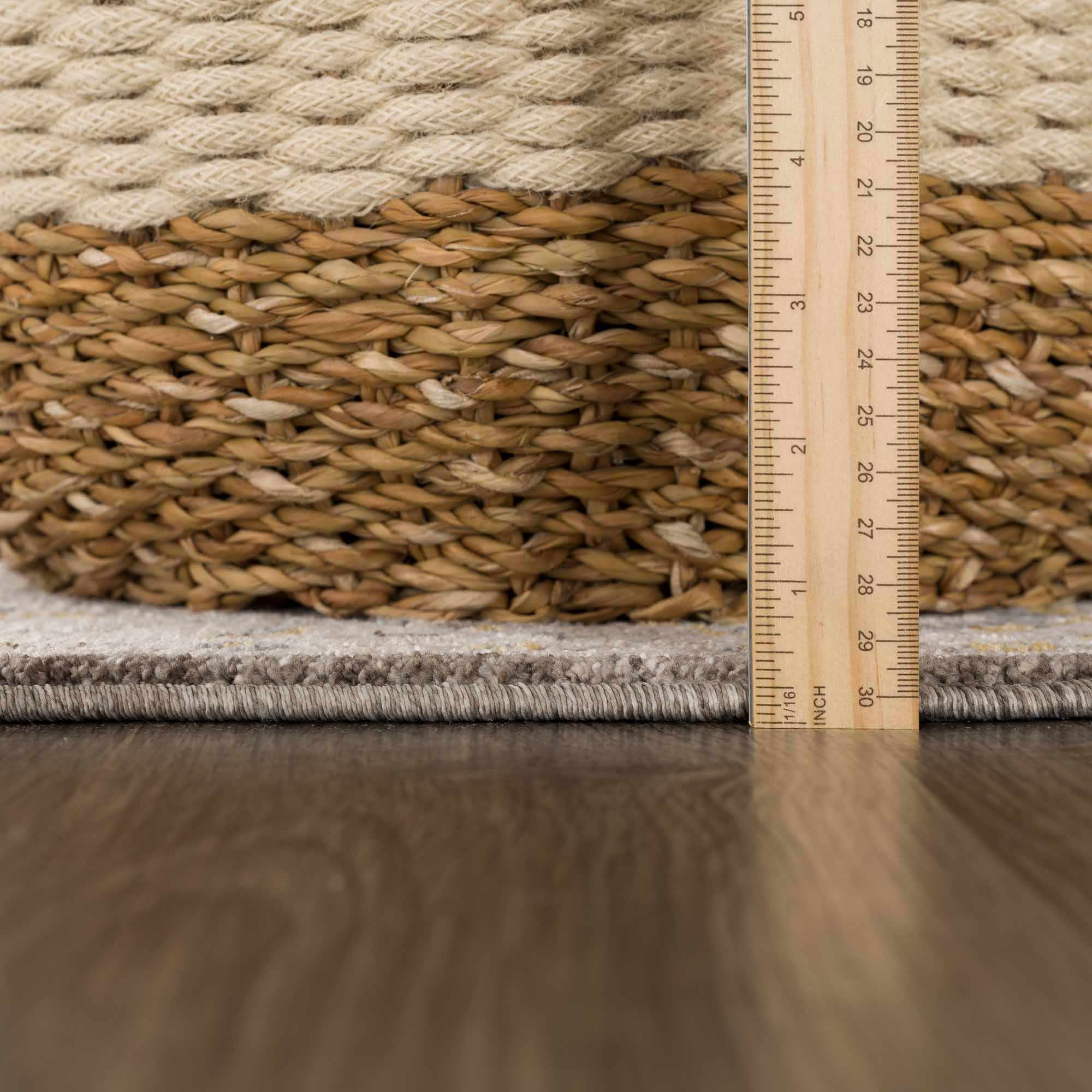 Amaru Green Textured Rug with Fringes - Image 12