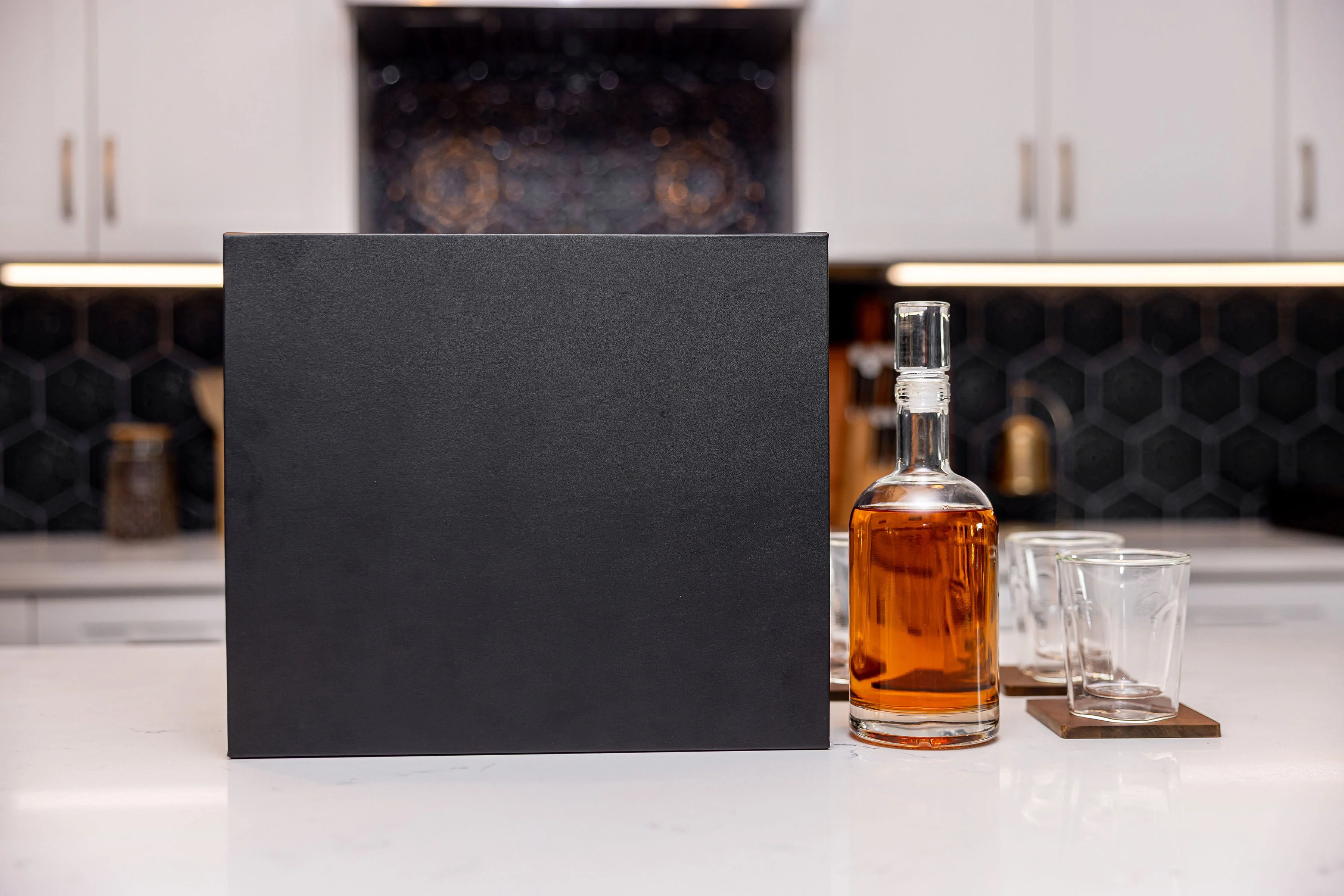 Ambassador Whiskey Box with Decanter and 4 Lowball Glasses - Image 9