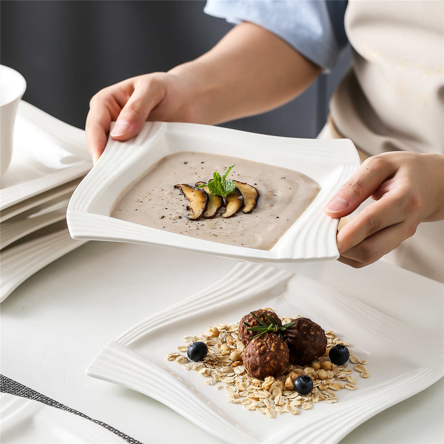 Amparo 30 Piece Dinnerware Set - Image 4