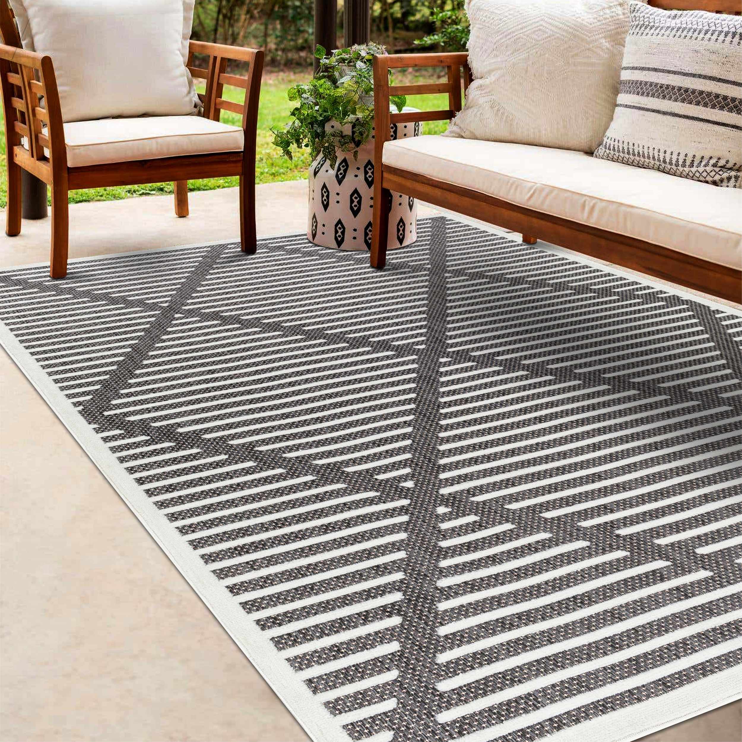 Anah 3D Black Outdoor Rug - Image 16