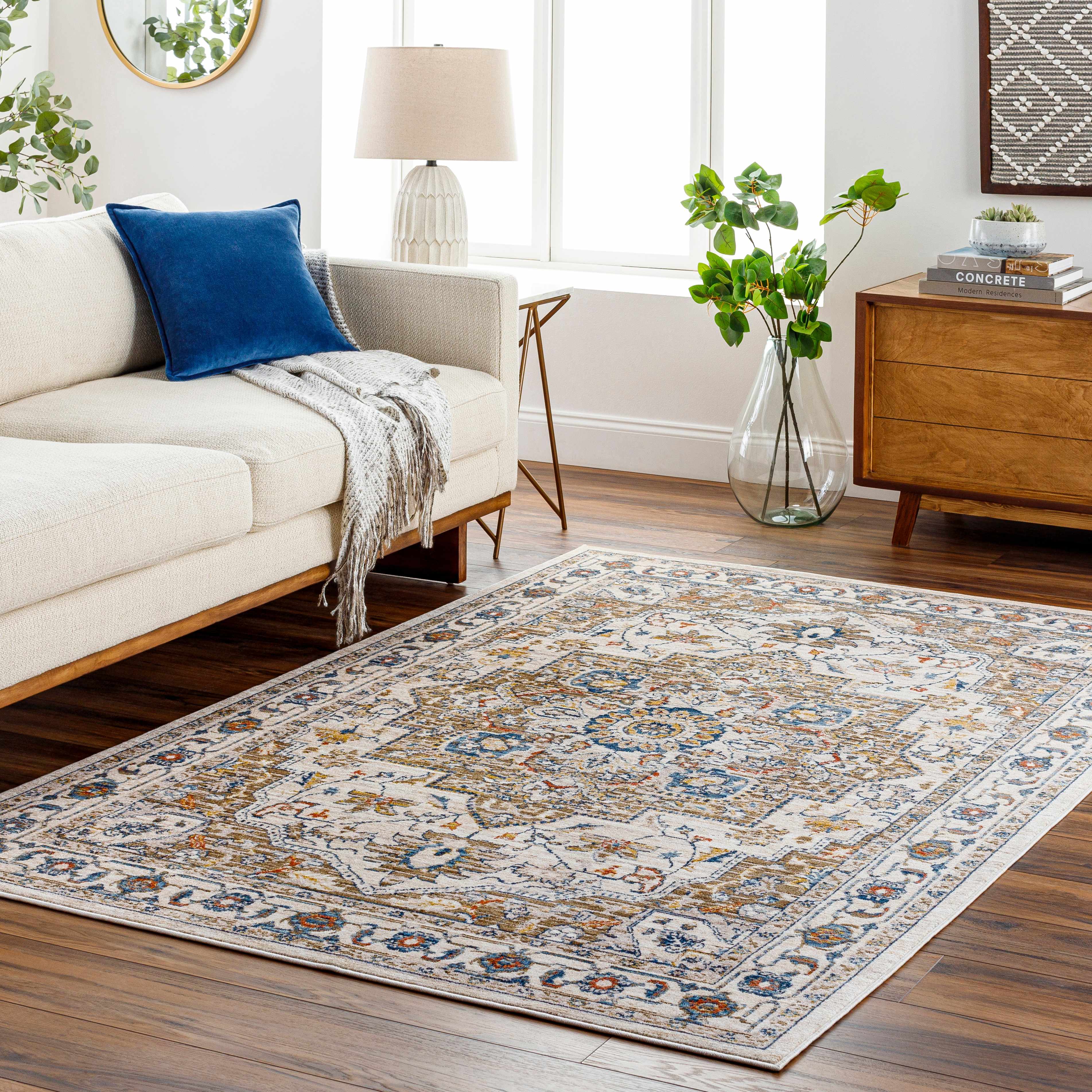 Anas Traditional Style Rug - Clearance - Image 2