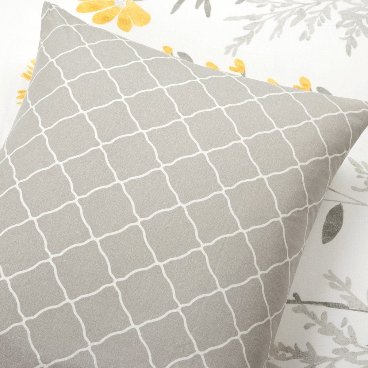 Aprile Reversible Cotton Duvet Cover 3 Piece Set - Image 5