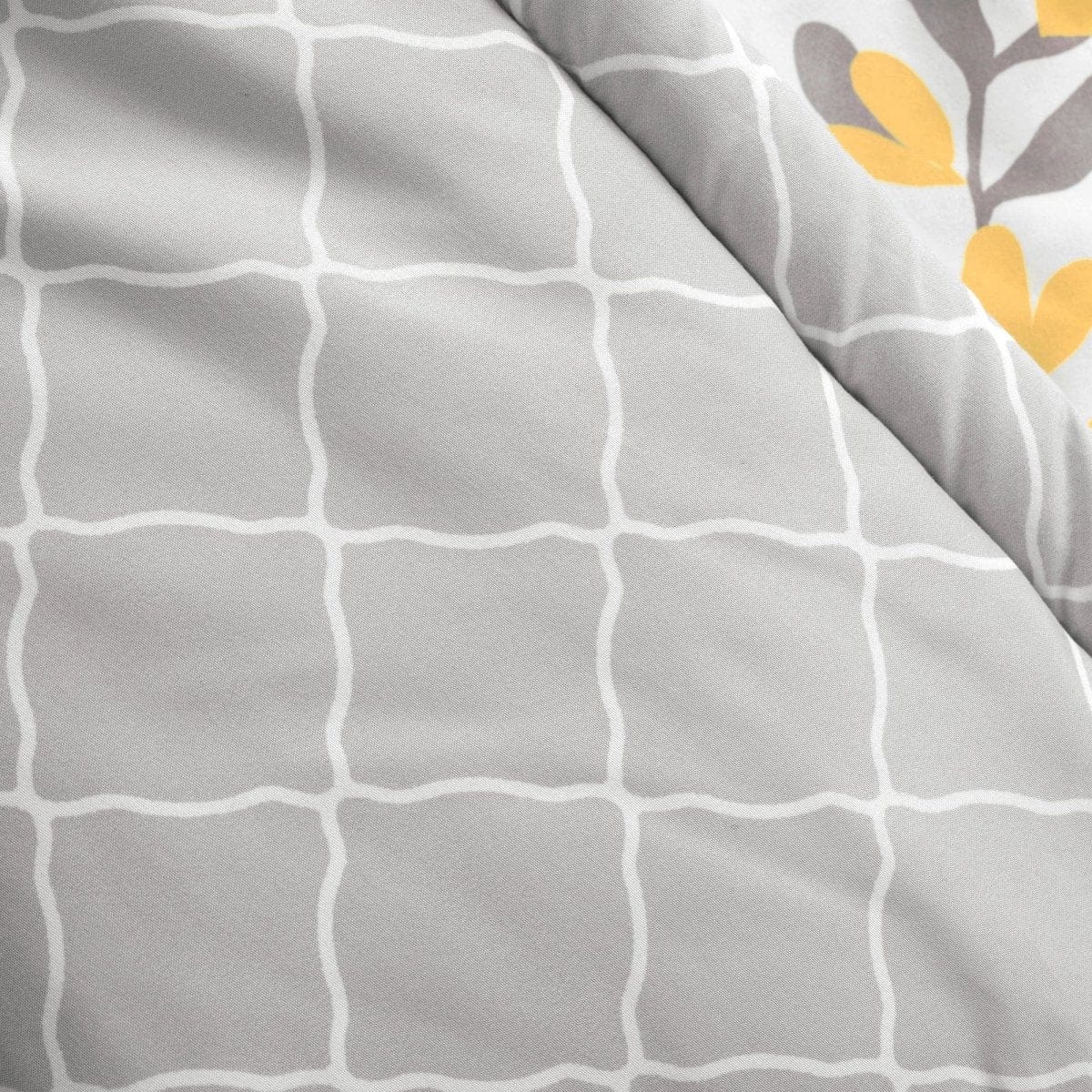 Aprile Reversible Throw - Image 4