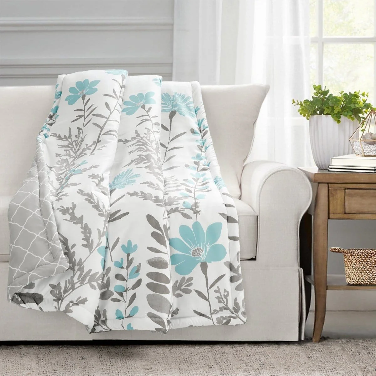 Aprile Reversible Throw - Image 6