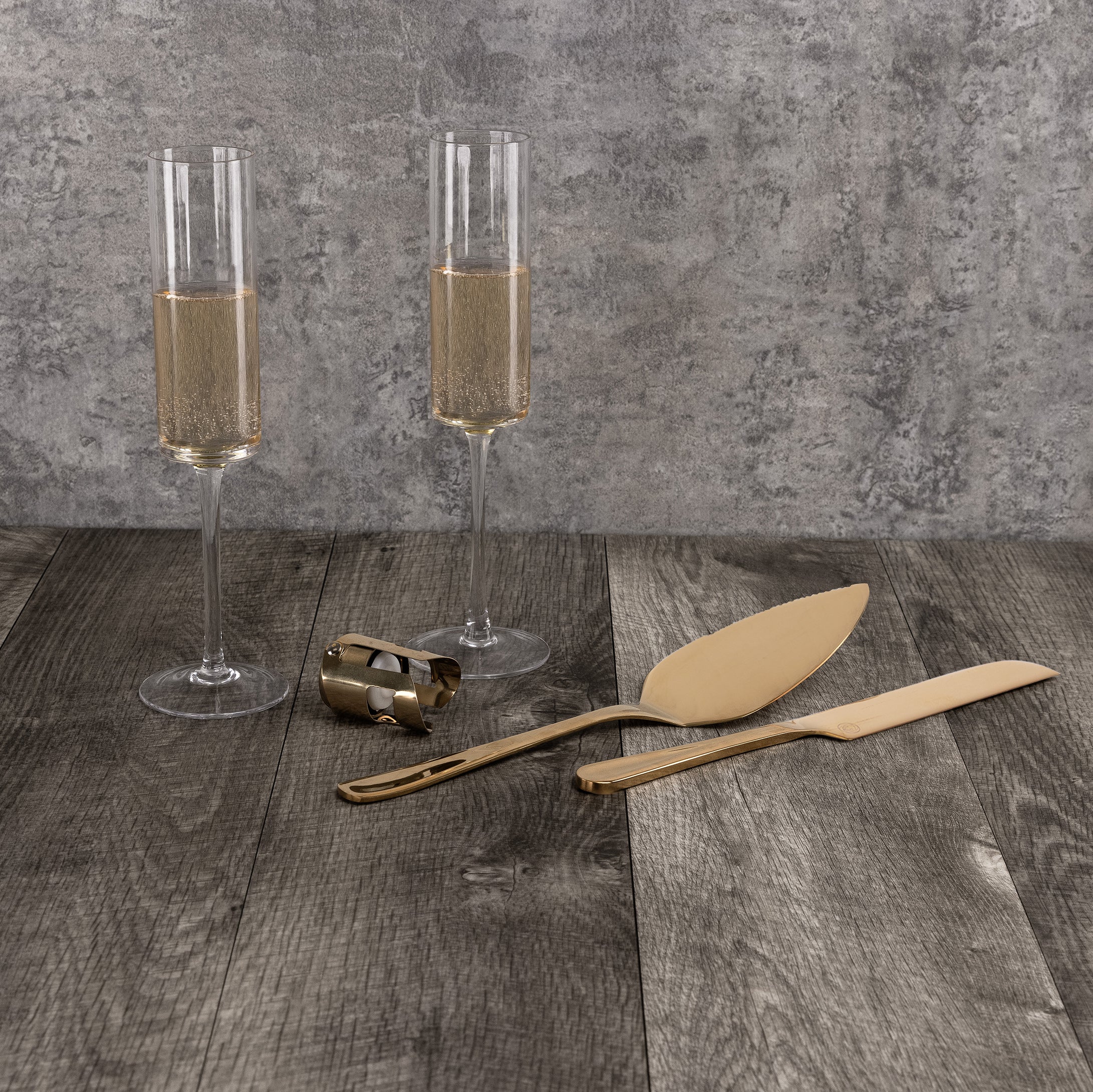 Arbane Champagne Glass Set with Cake Knife - Image 2