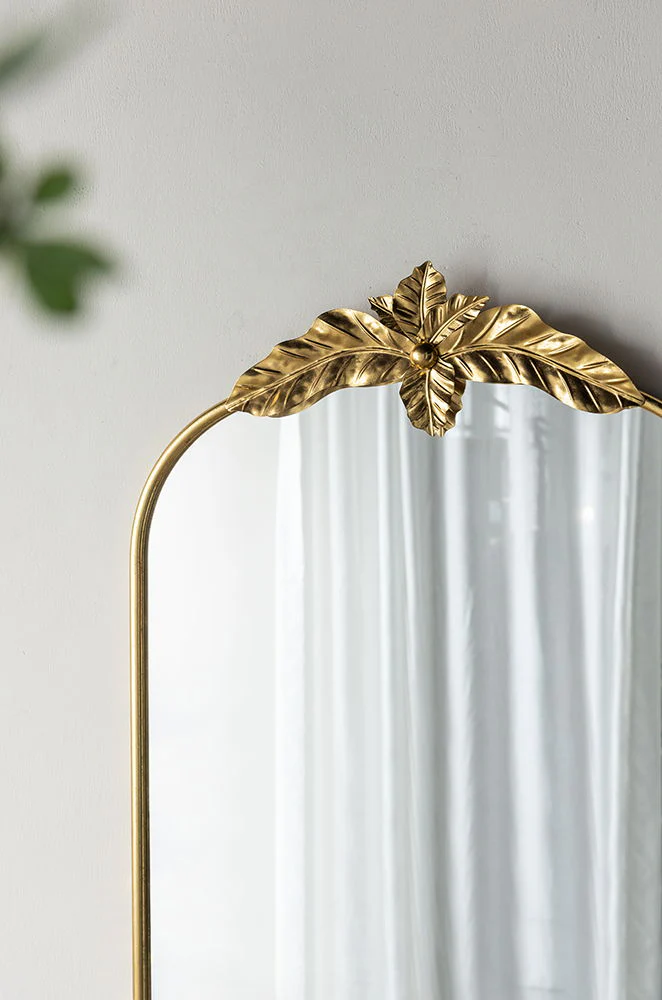Arched Wall Mirror with Metal Frame - Image 16