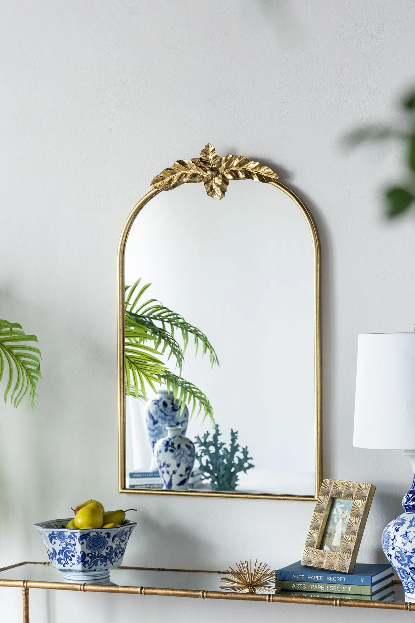 Arched Wall Mirror with Metal Frame - Image 22
