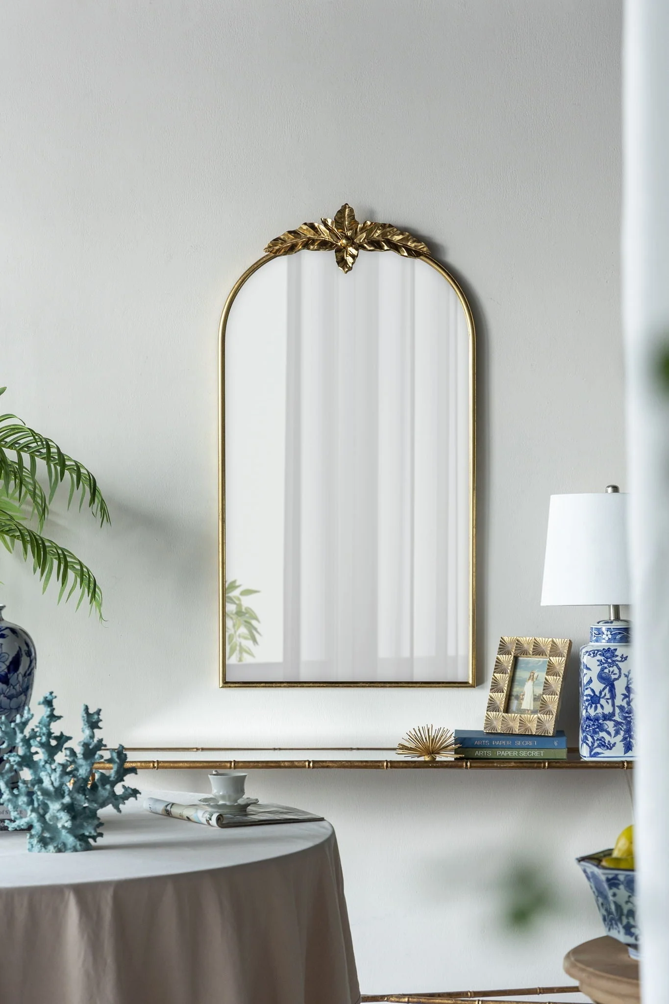 Arched Wall Mirror with Metal Frame - Image 9