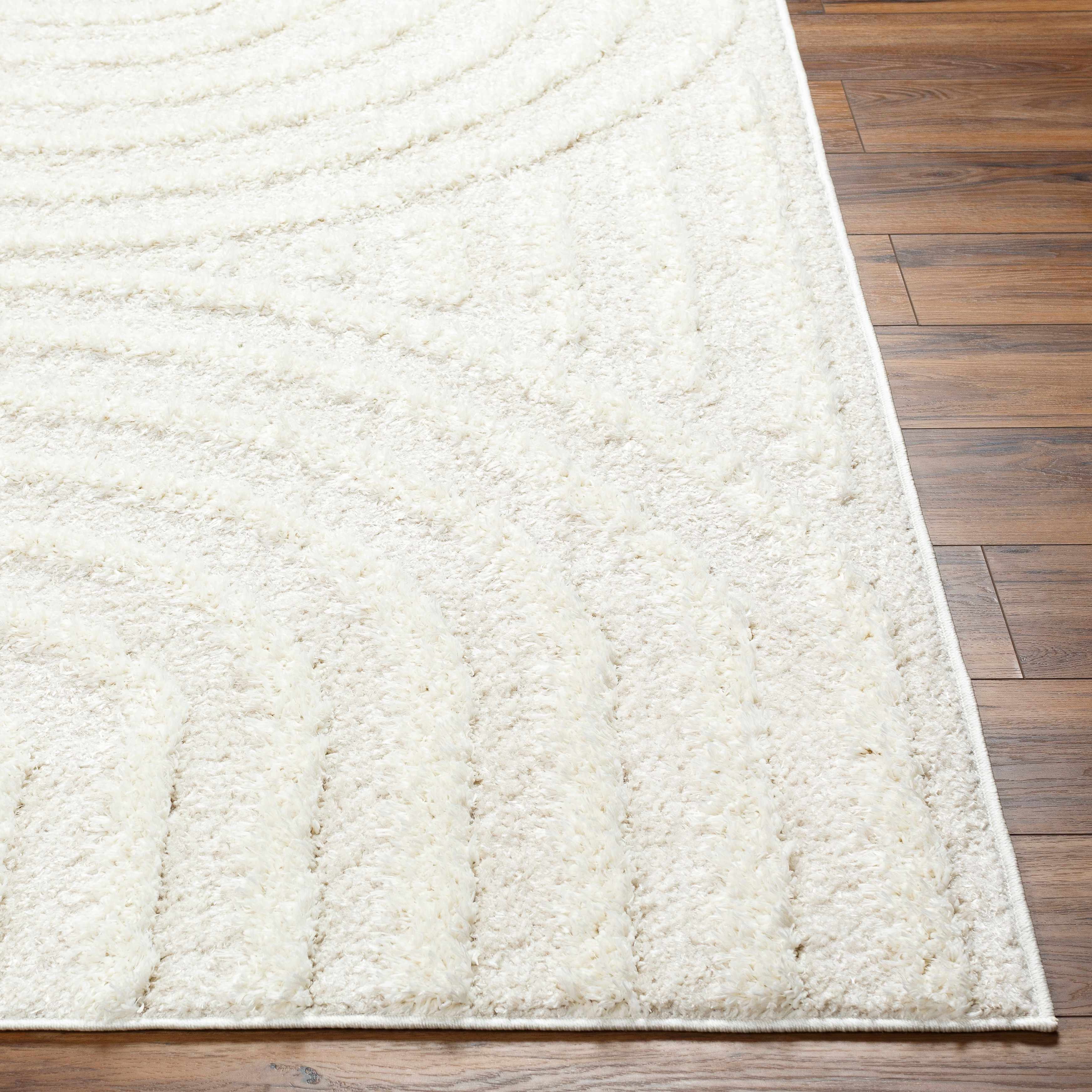 Arnel Cream Area Rug - Image 5
