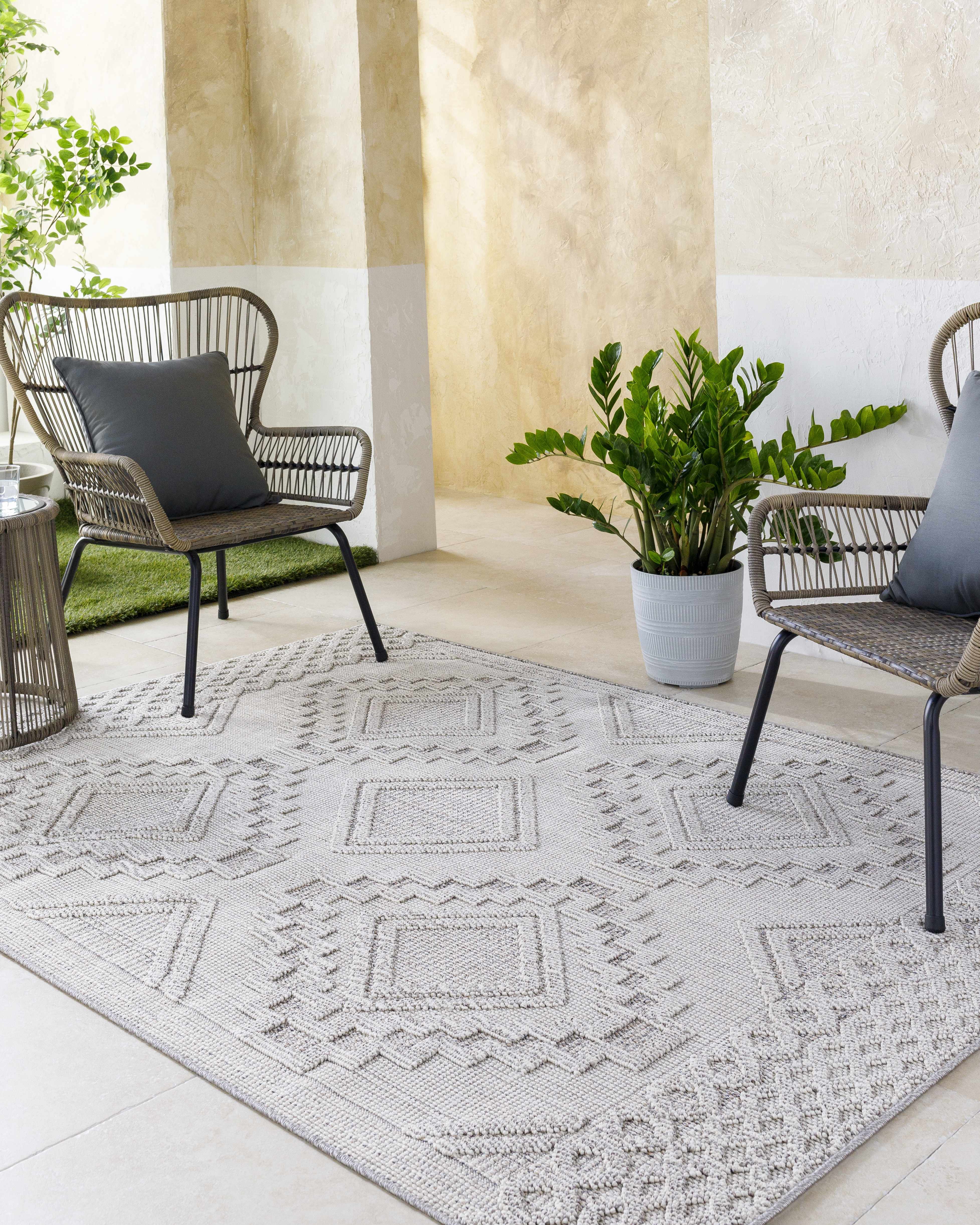 Arwid Light Gray Area Rug - Image 2