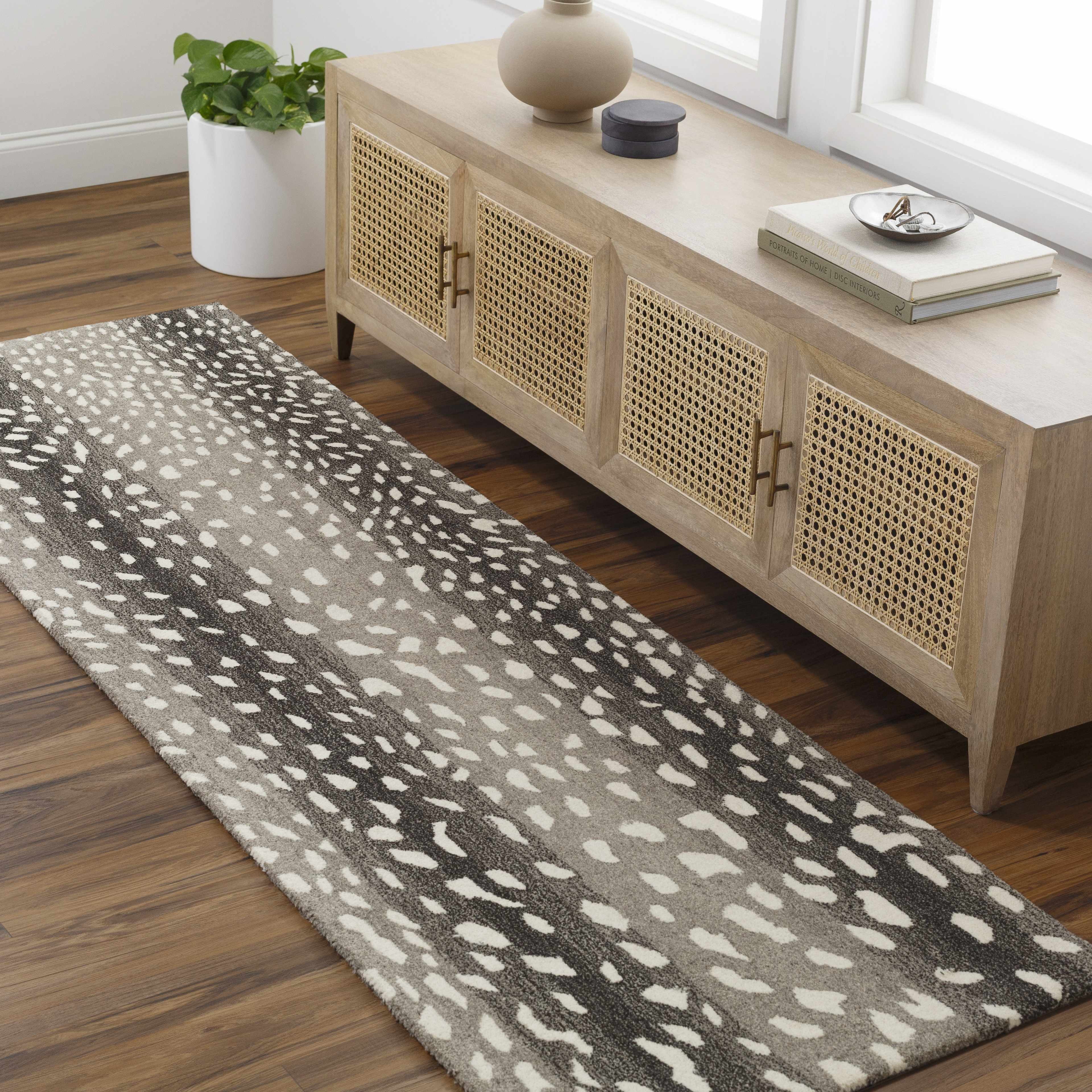 Athena Giraffe Print Wool Rug - Image 3