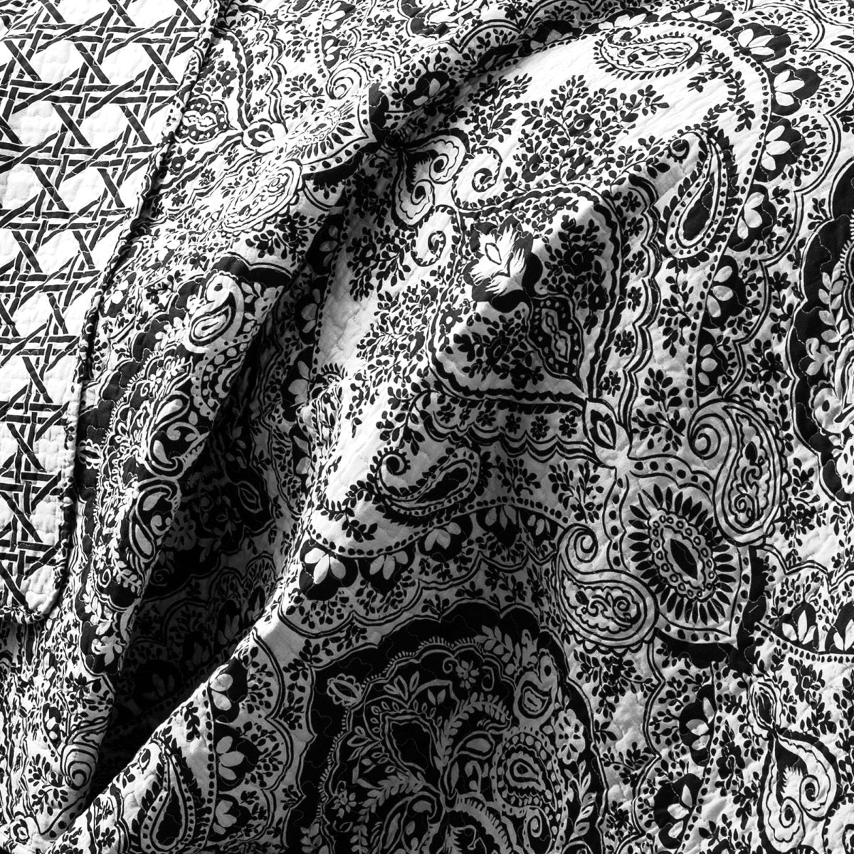 Aubree 3 Piece Quilt Set - Image 5