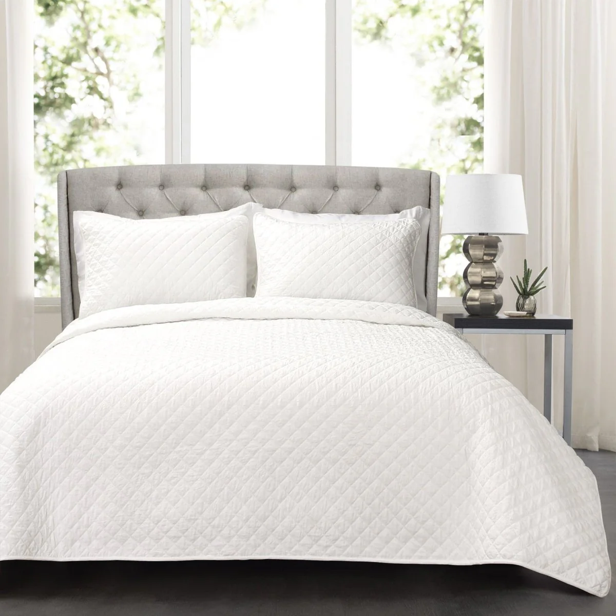 Ava Diamond Oversized Cotton Quilt Set - Image 3