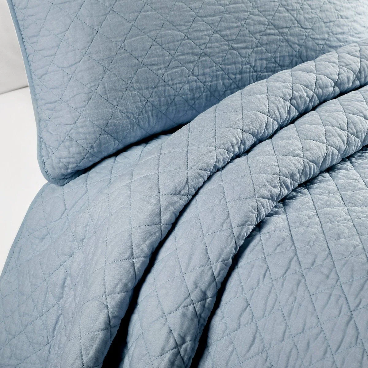 Ava Diamond Oversized Cotton Quilt Set - Image 30