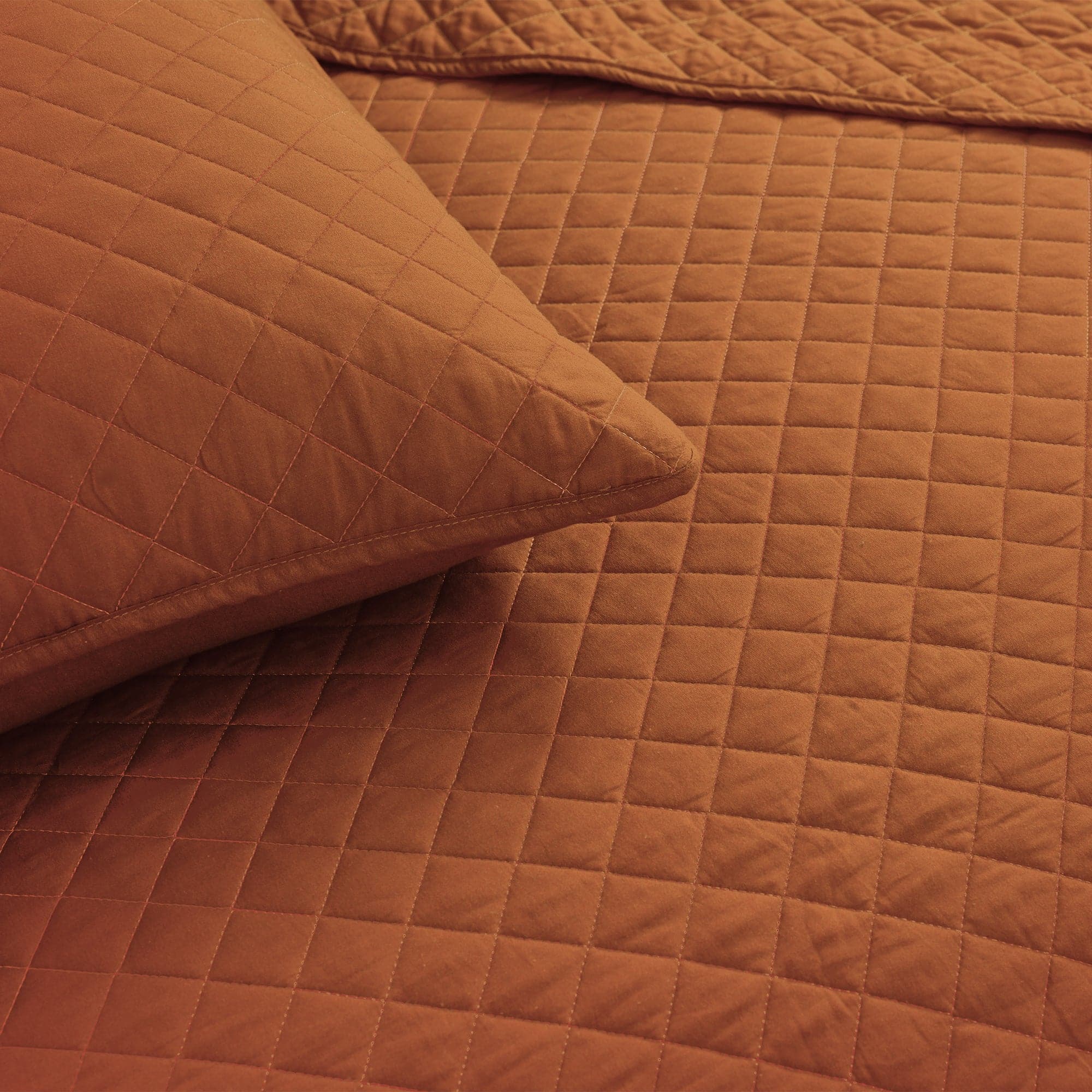 Ava Diamond Oversized Cotton Quilt Set - Image 46