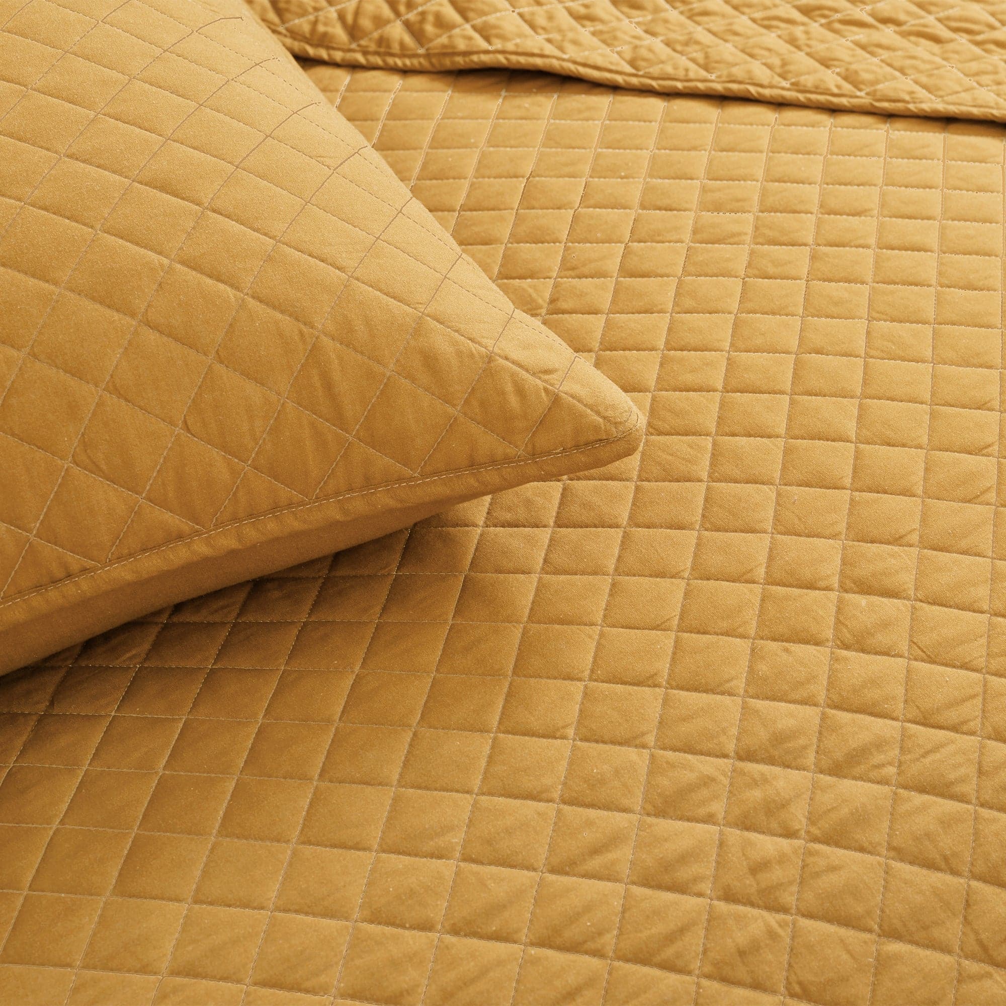 Ava Diamond Oversized Cotton Quilt Set - Image 51