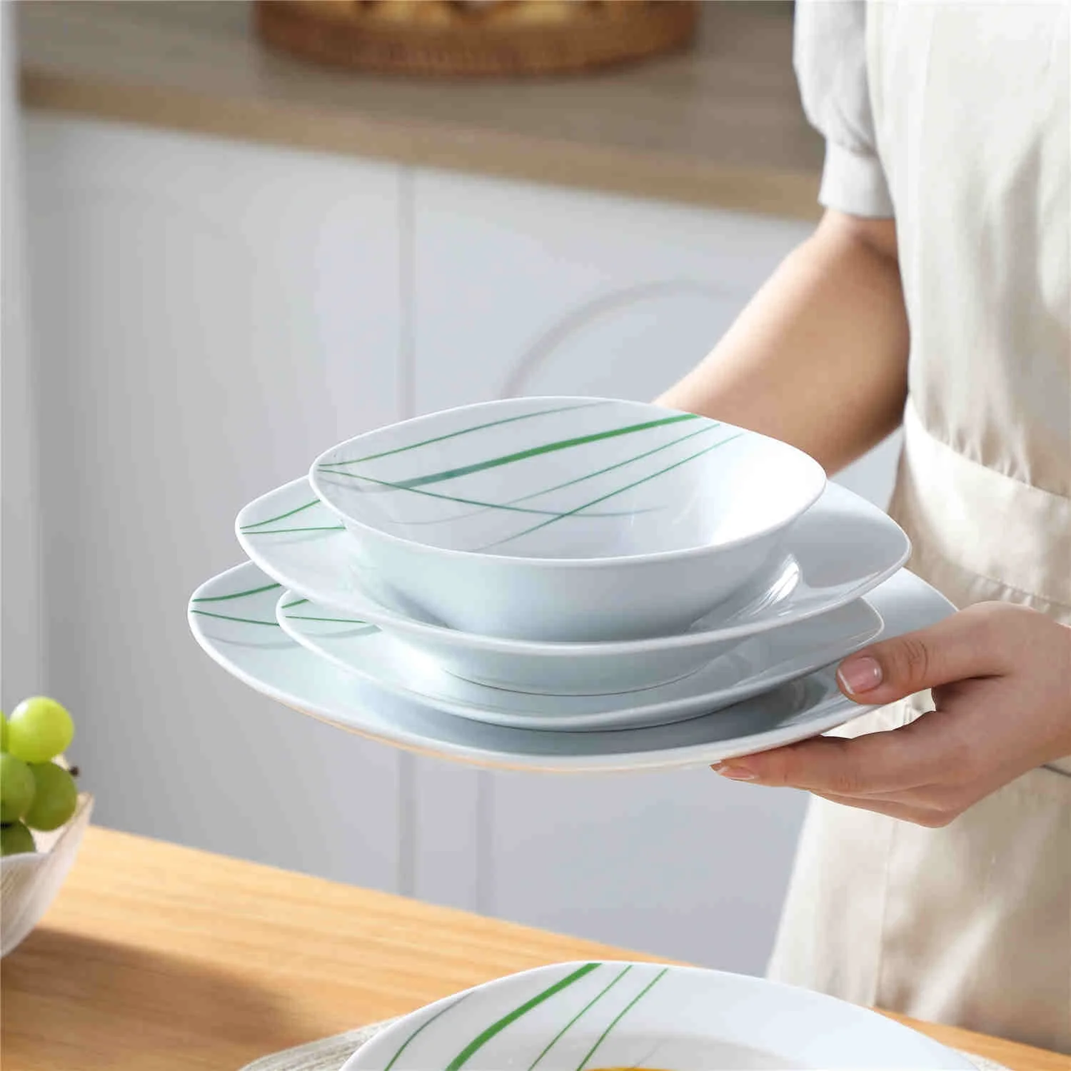 Aviva 24 Piece Dinnerware Set - Image 4