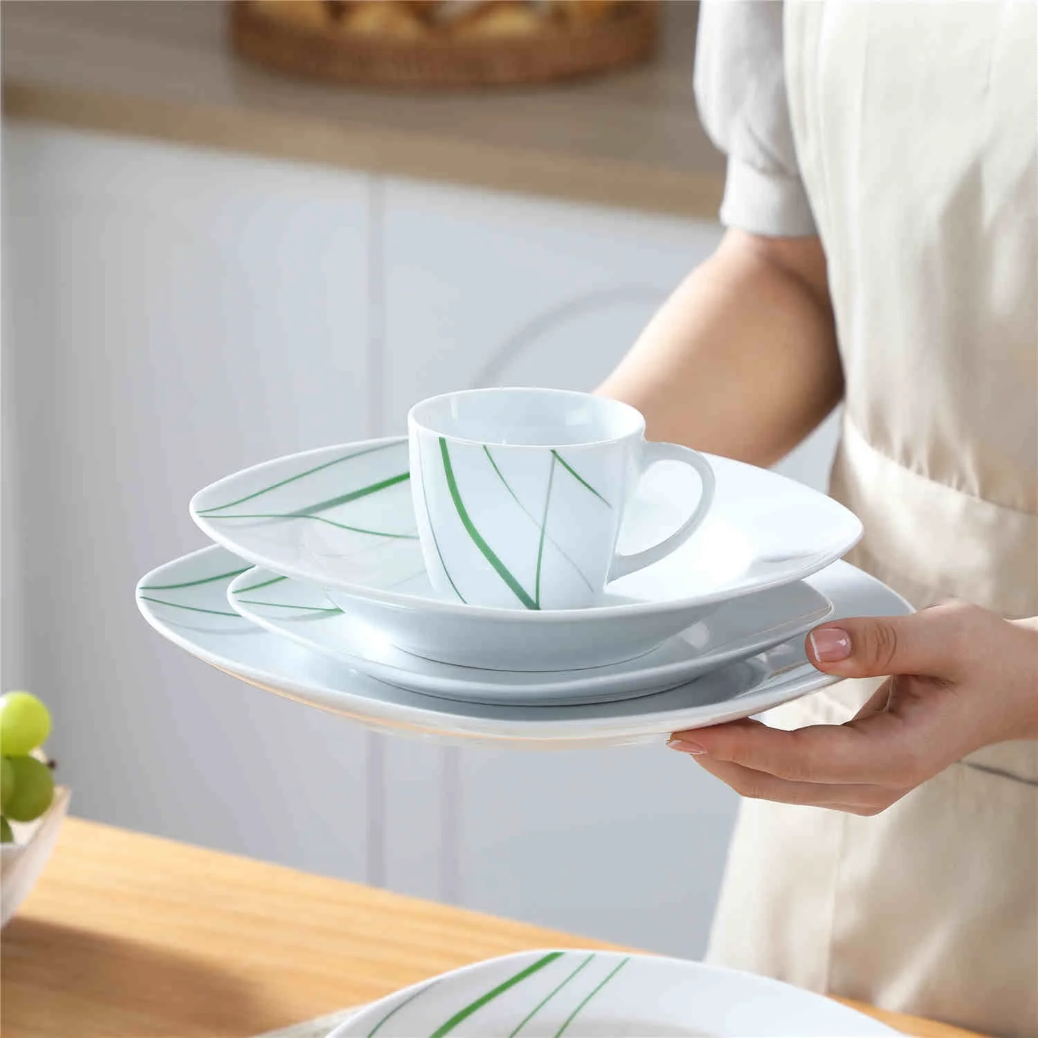 Aviva 30 Piece Dinnerware Set - Image 4