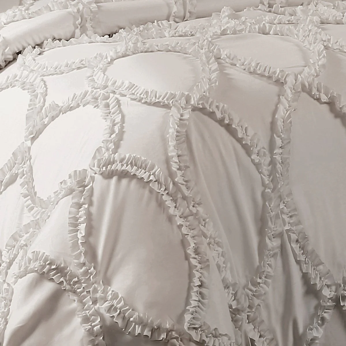 Avon 3 Piece Comforter Set - Image 11