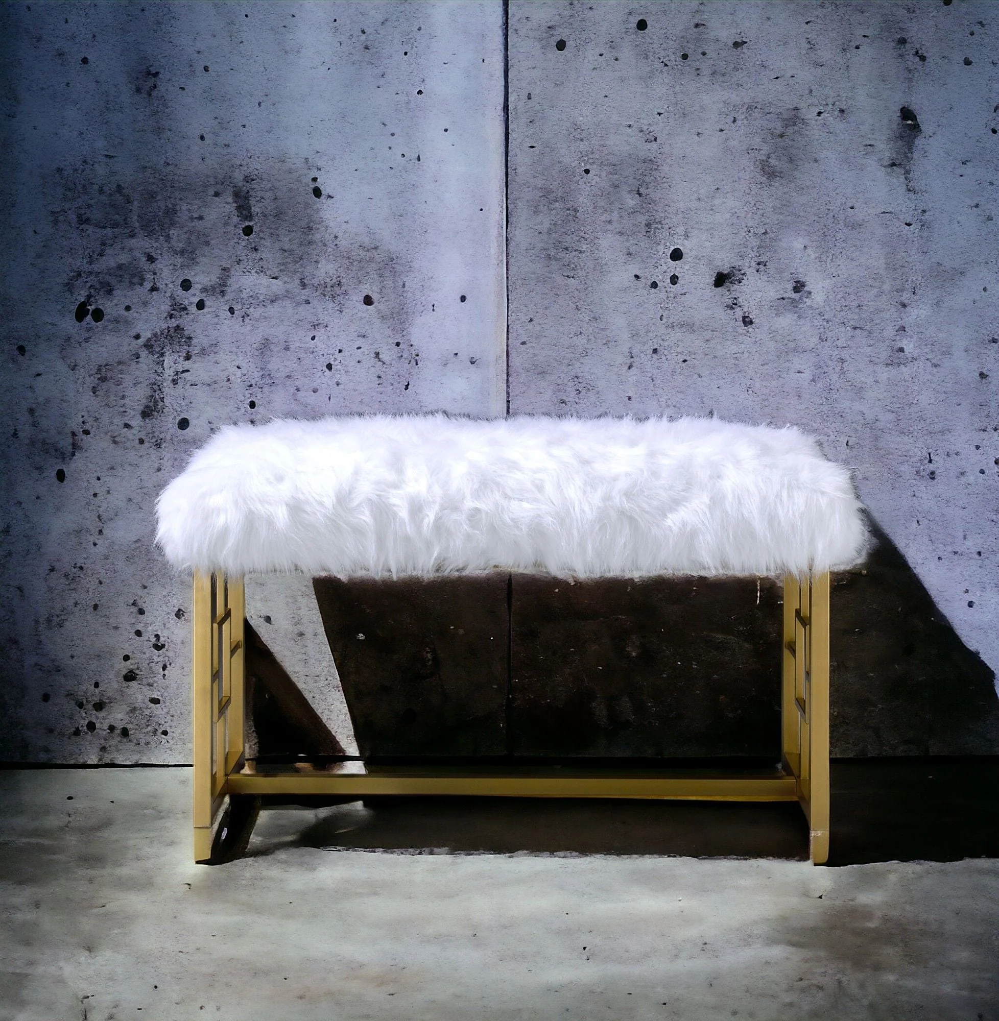 Bagley II - Bench Faux Fur - White / Gold - Image 2