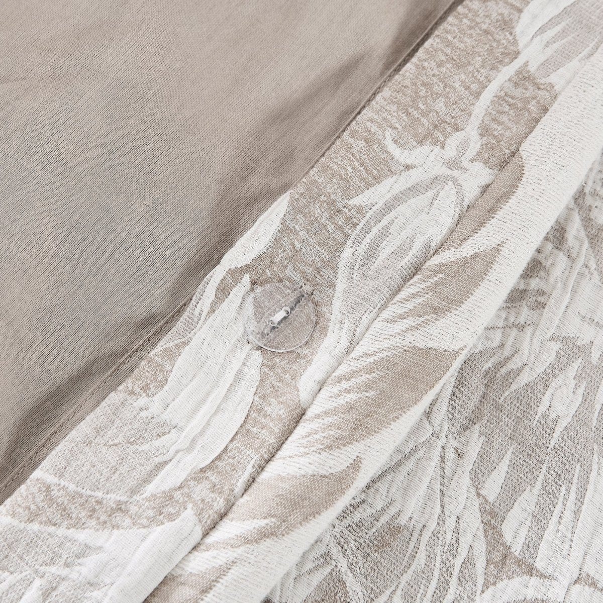 Bali Tropical Leaves Gauze Jacquard Duvet Cover Set - Image 8