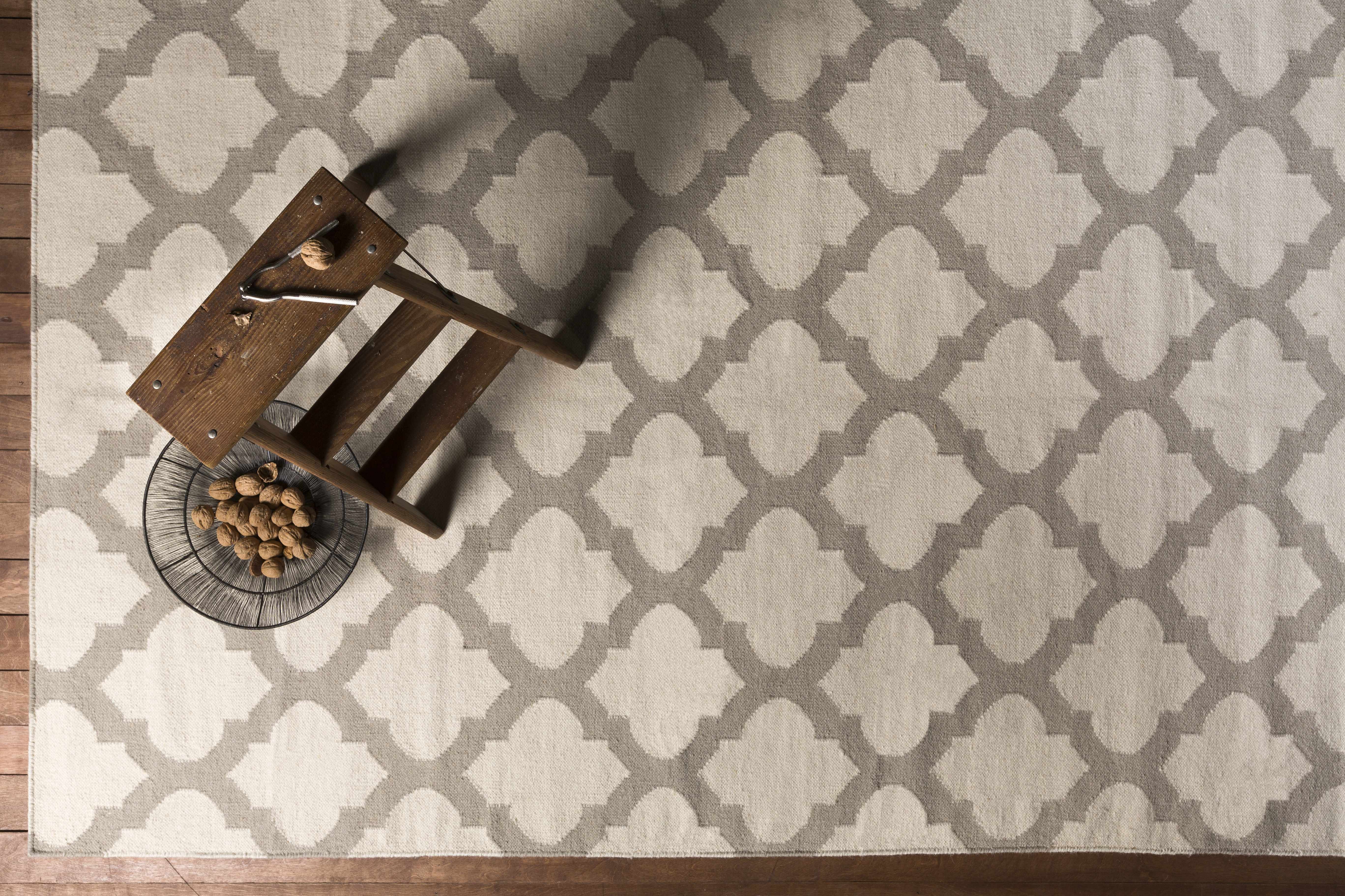 Banks Ivory/Gray Trellis Wool Rug - Clearance - Image 10