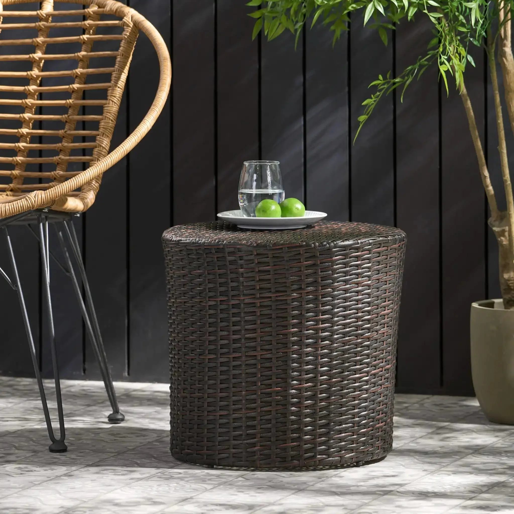 Barrel Side Table With Handcrafted Details - Image 4