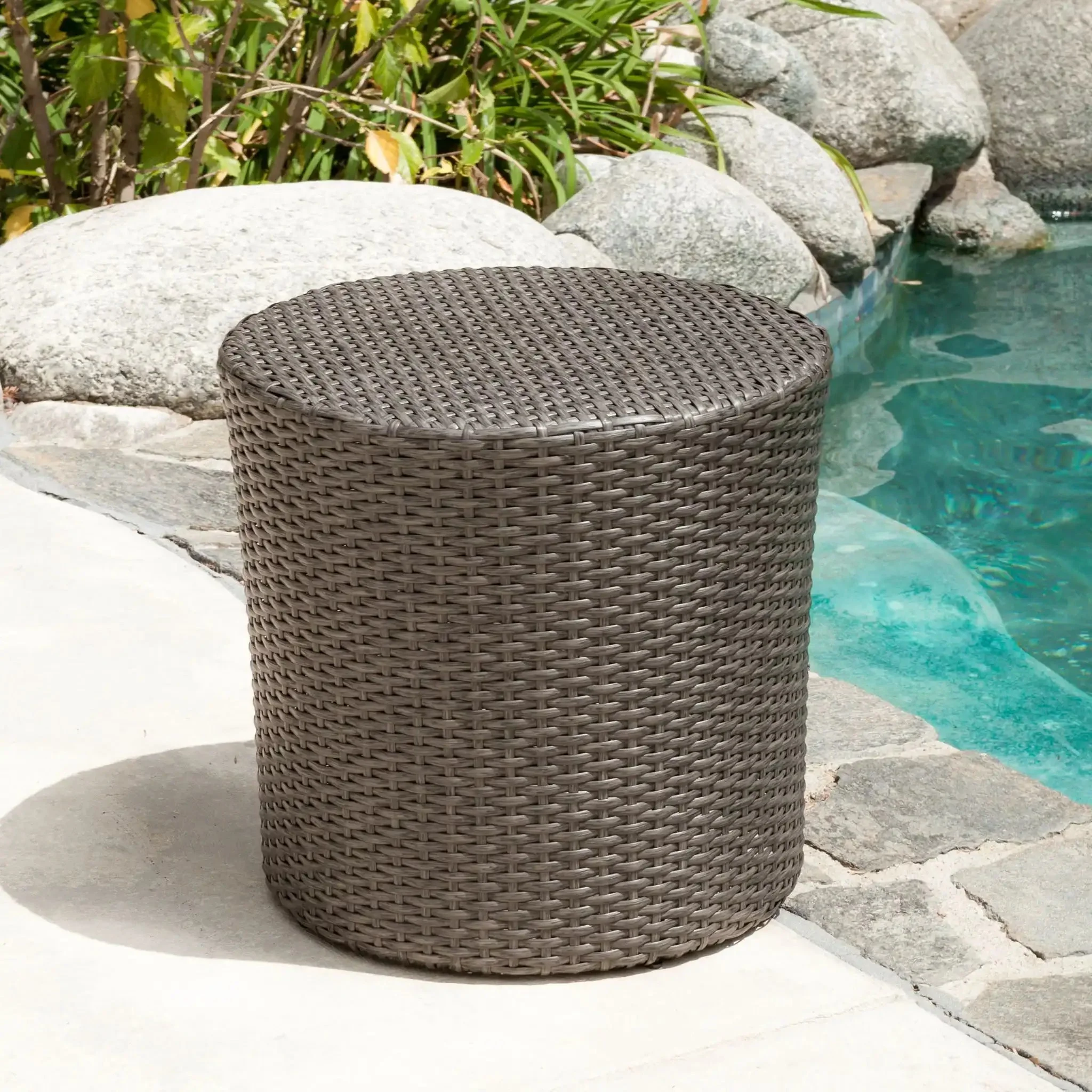 Barrel Side Table With Handcrafted Details - Image 7