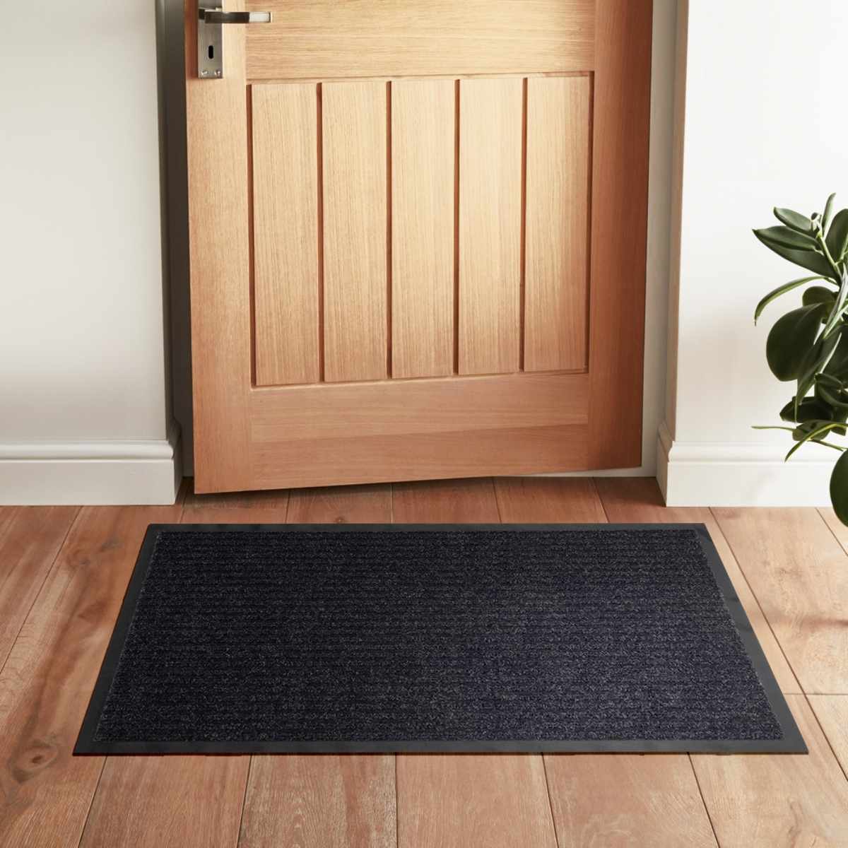 Basic Outdoor Mat, Black - Image 4
