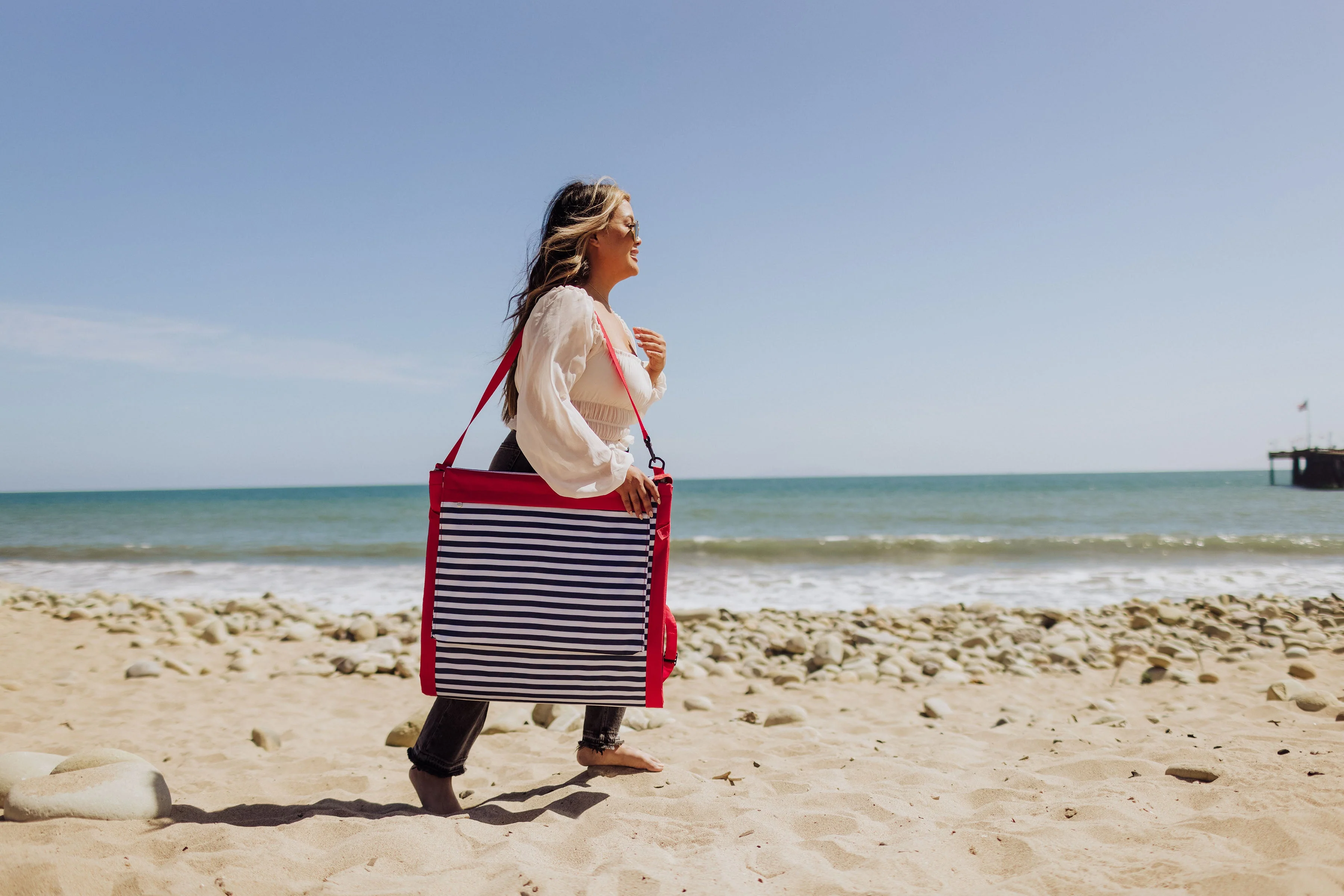 Beachcomber Portable Beach Chair & Tote - Image 9