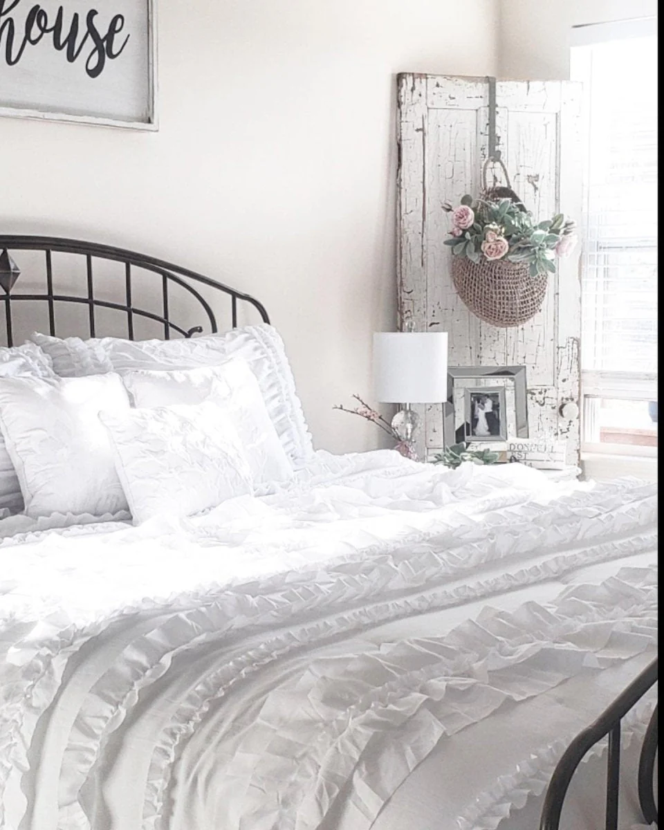 Belle Comforter Set - Image 13