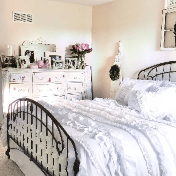 Belle Comforter Set - Image 14