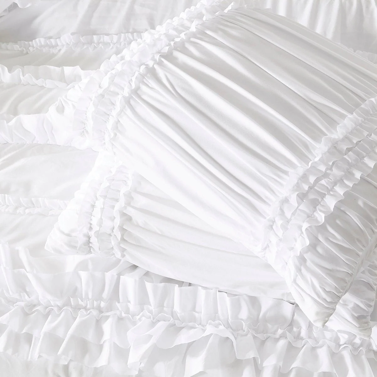 Belle Comforter Set - Image 4