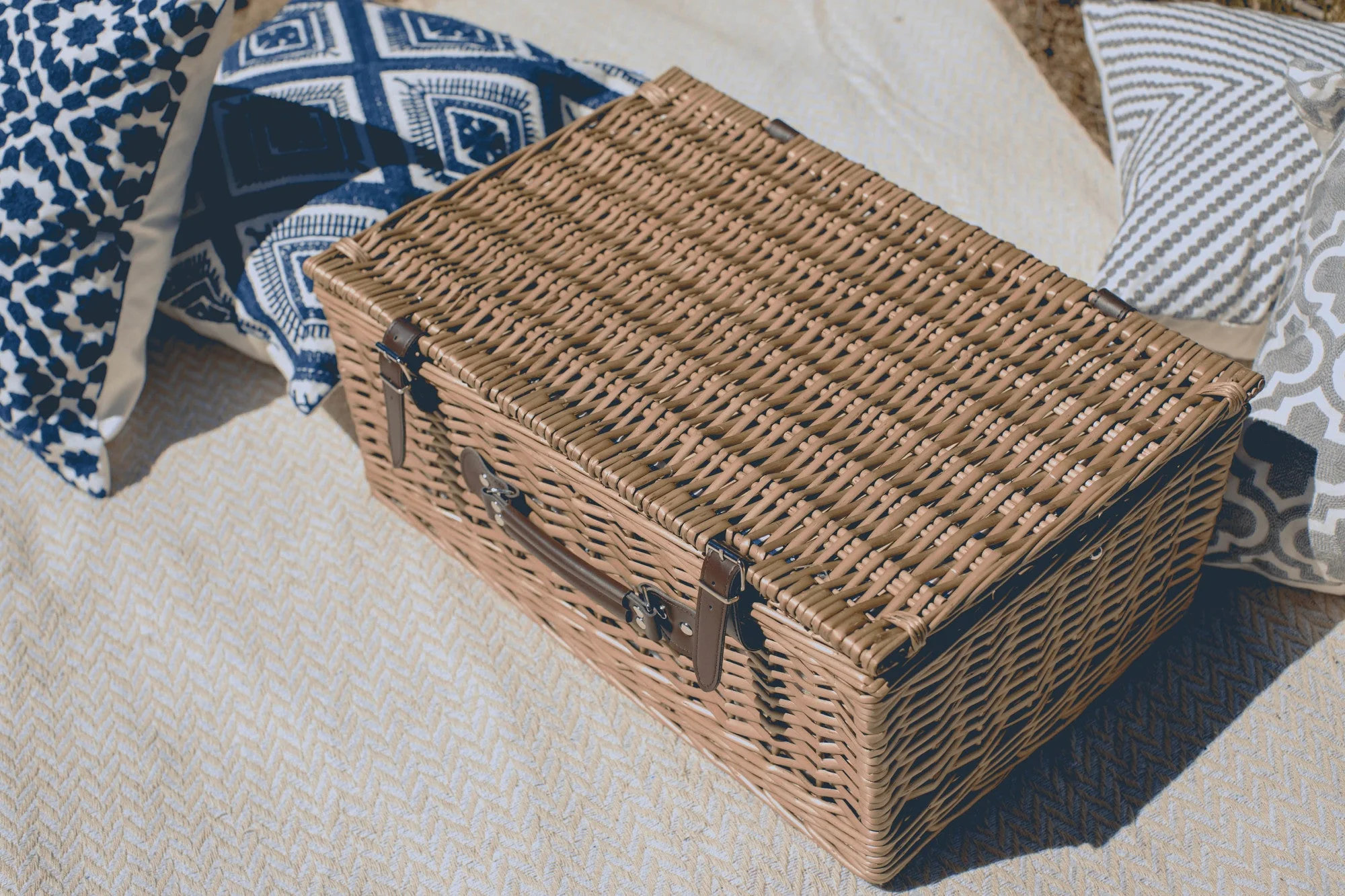 Belmont Picnic Basket - Image 14