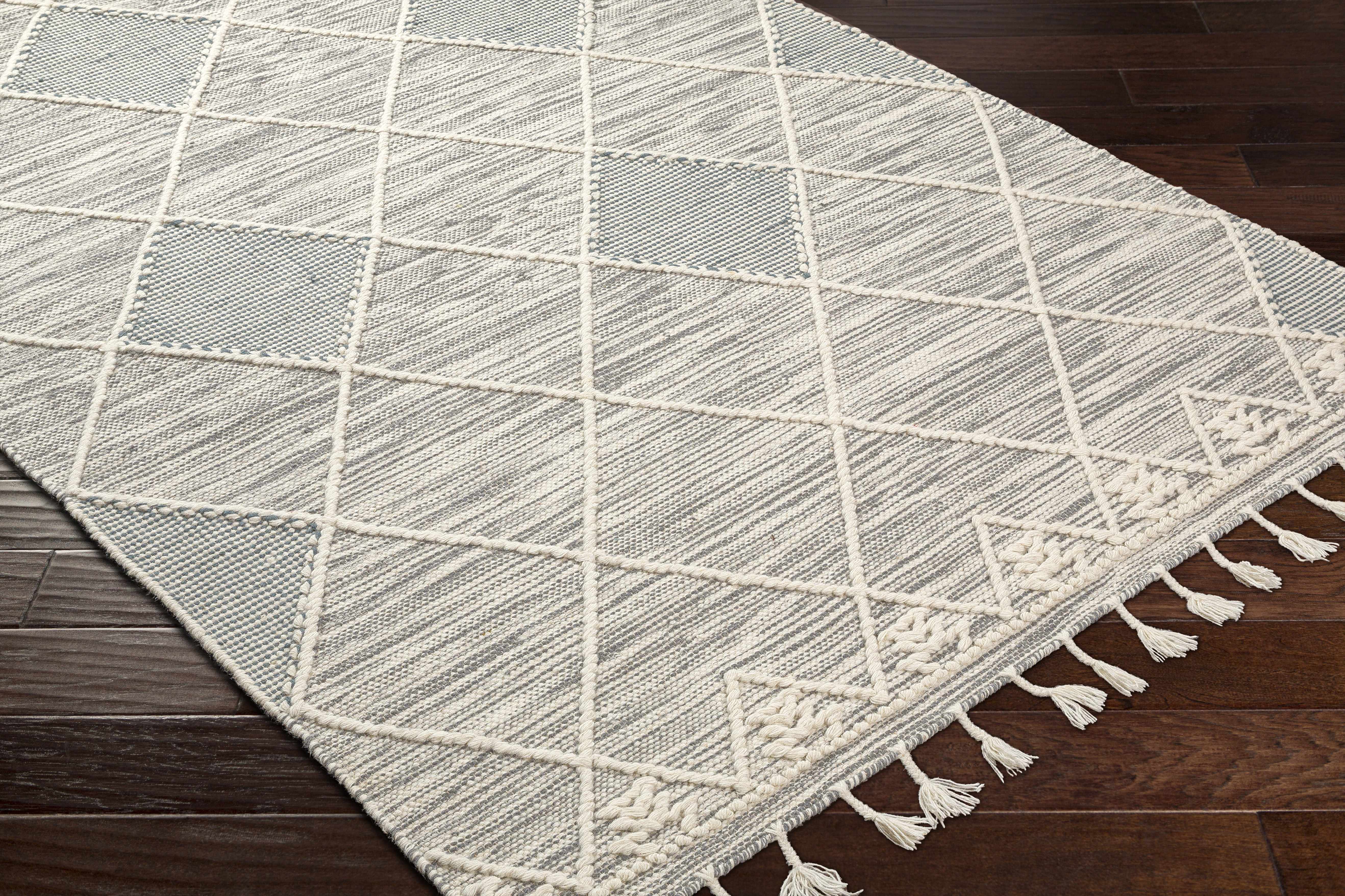 Bicos Tasseled Jute Rug - Clearance - Image 3