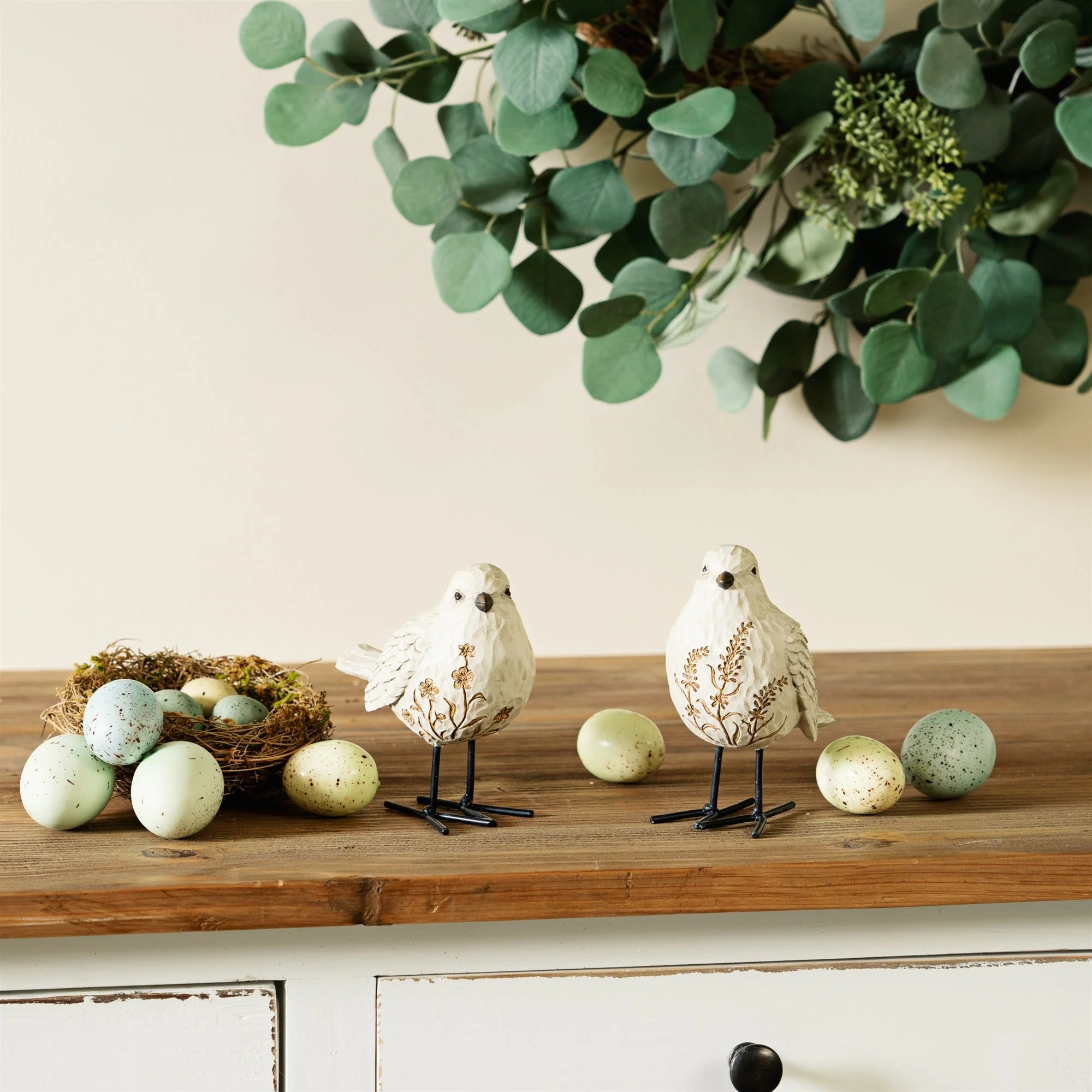 Bird figurine with carved floral design (set of 2) - Image 2