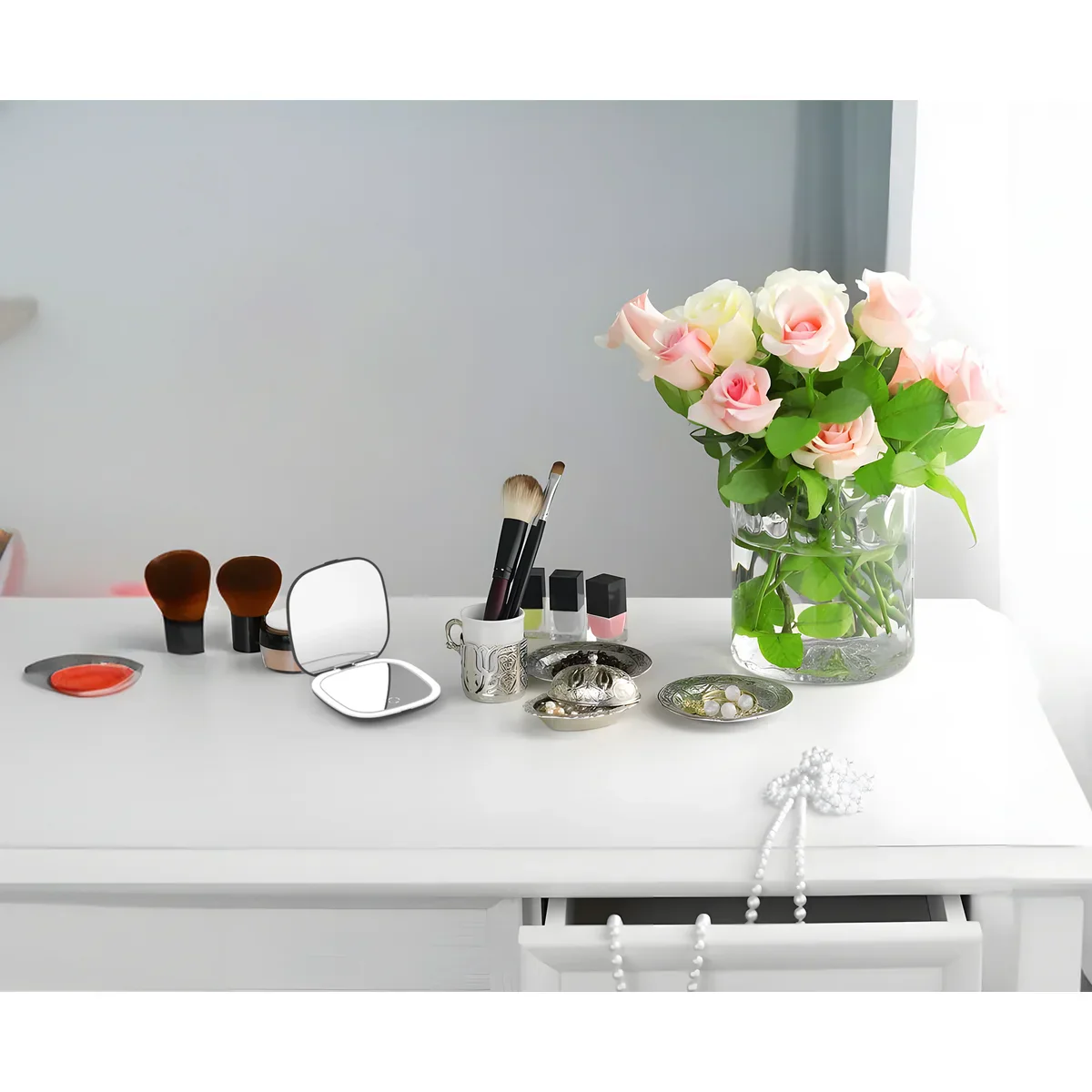 Black 1x/3x Magnifying Rechargeable LED Compact Makeup Mirror - Image 9