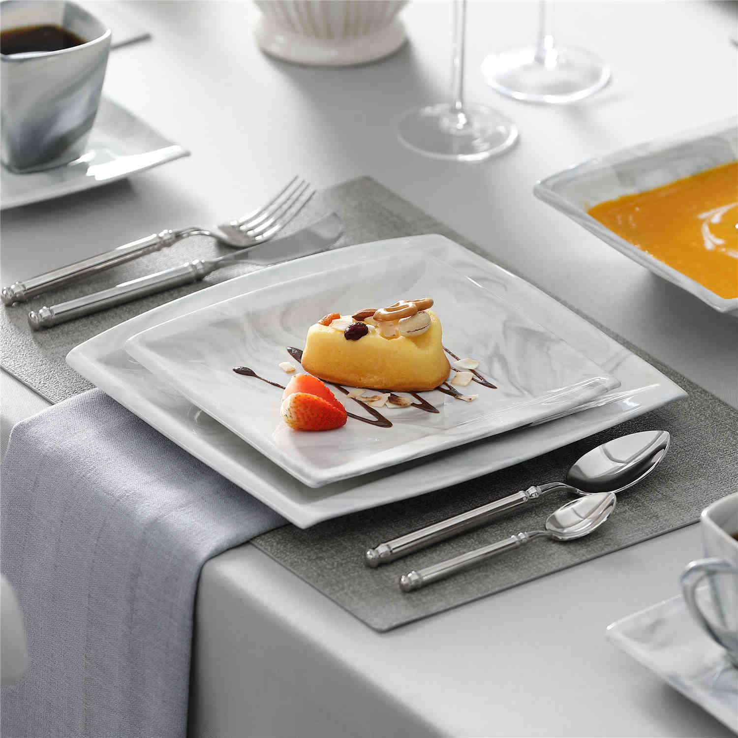 Blance 30 Piece Dinnerware Set - Image 9