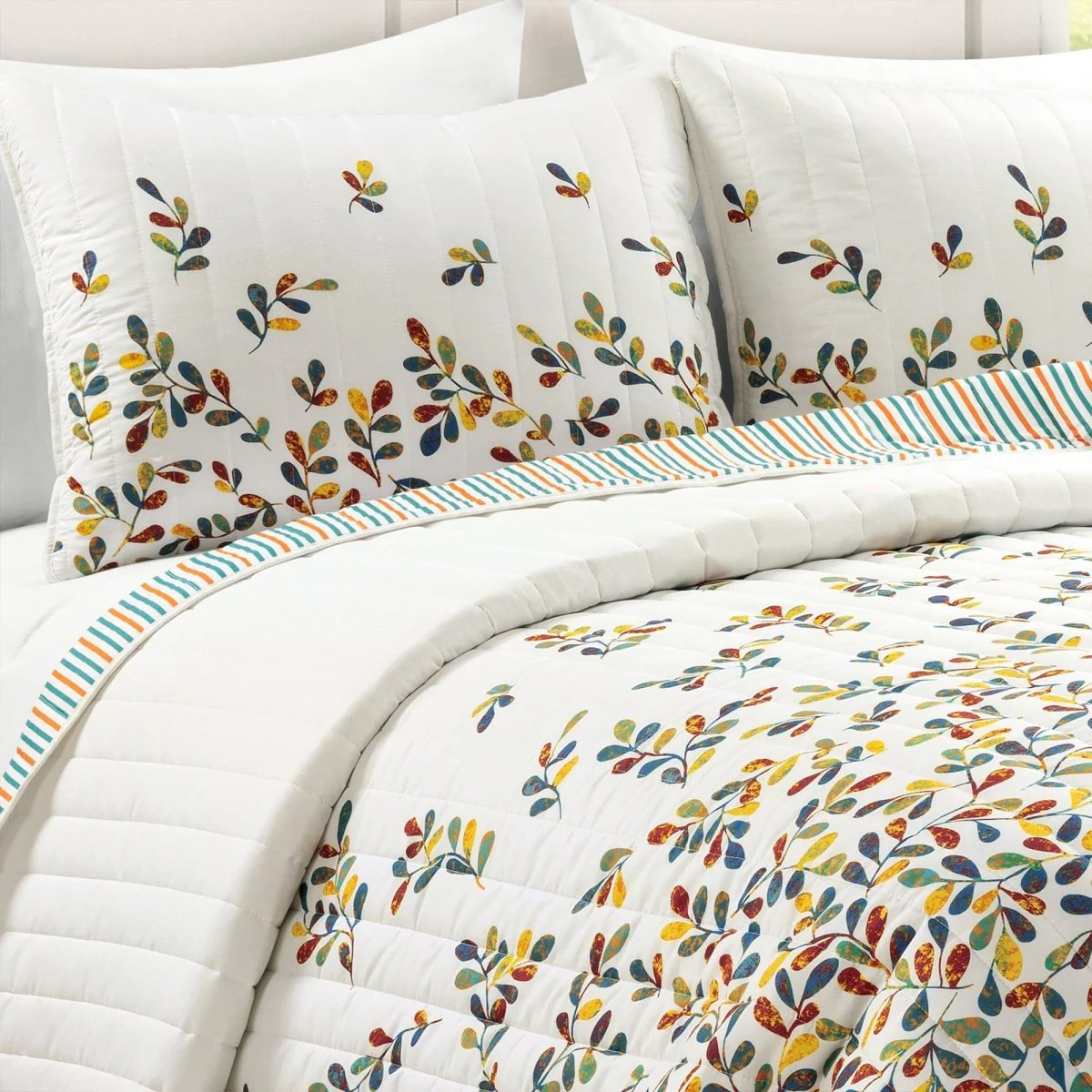 Boho Botanical Leaf Reversible 3 Piece Quilt Set - Image 4