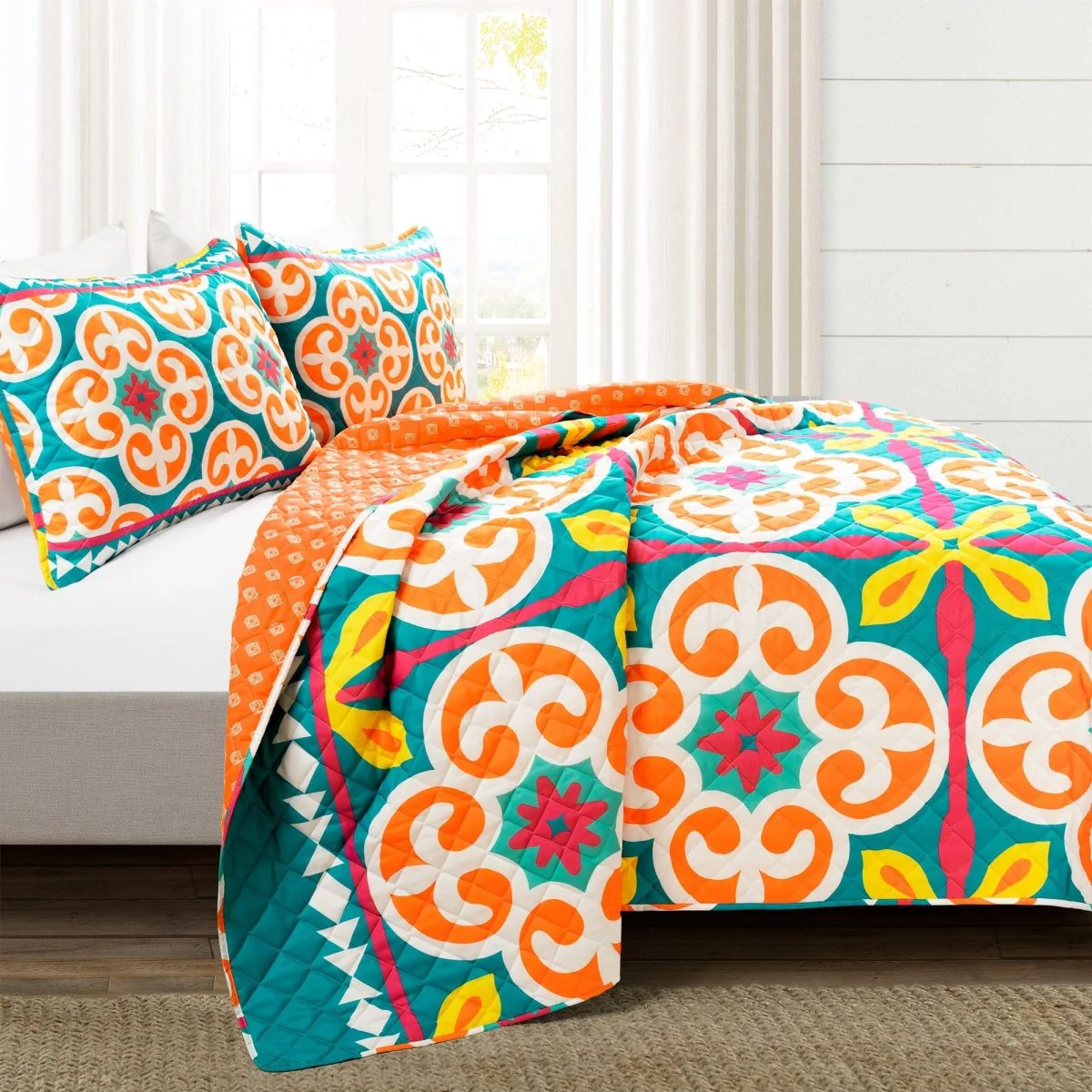 Boho Floral Reversible 3 Piece Quilt Set - Image 3
