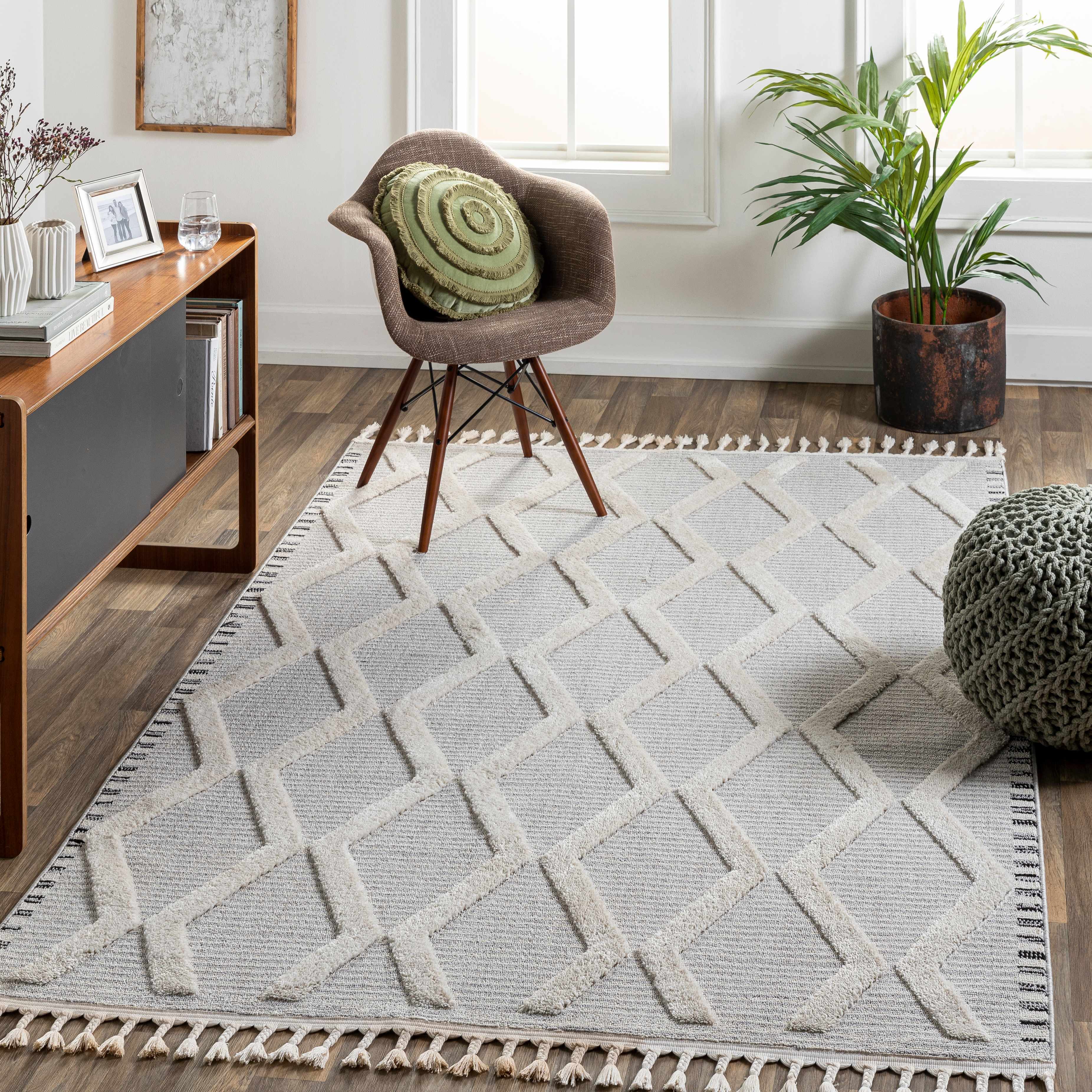 Bolong High/Low Pile Rug with Tassels - Clearance - Image 3
