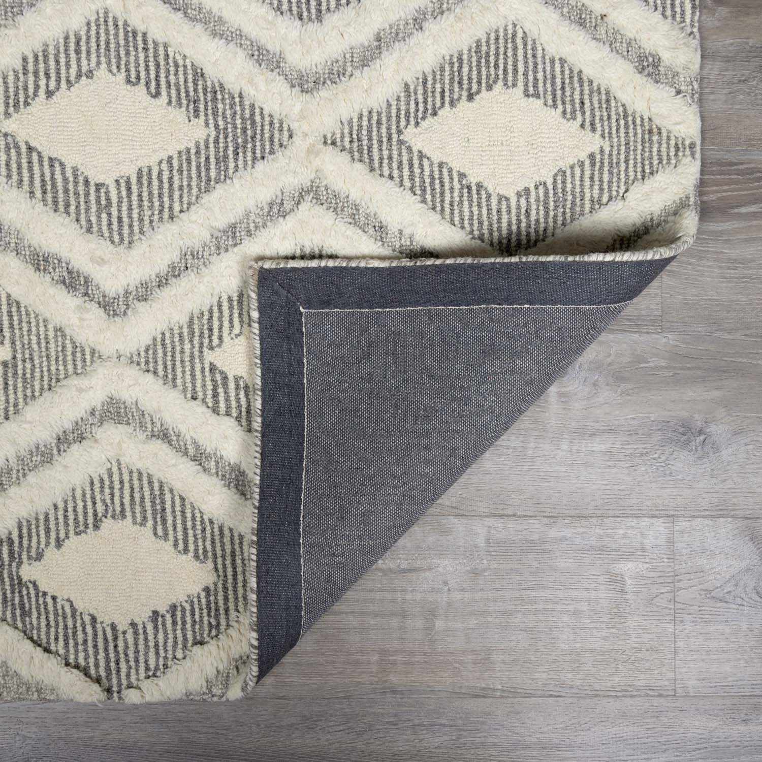 Boncarbo Area Rug - Promo - Image 4