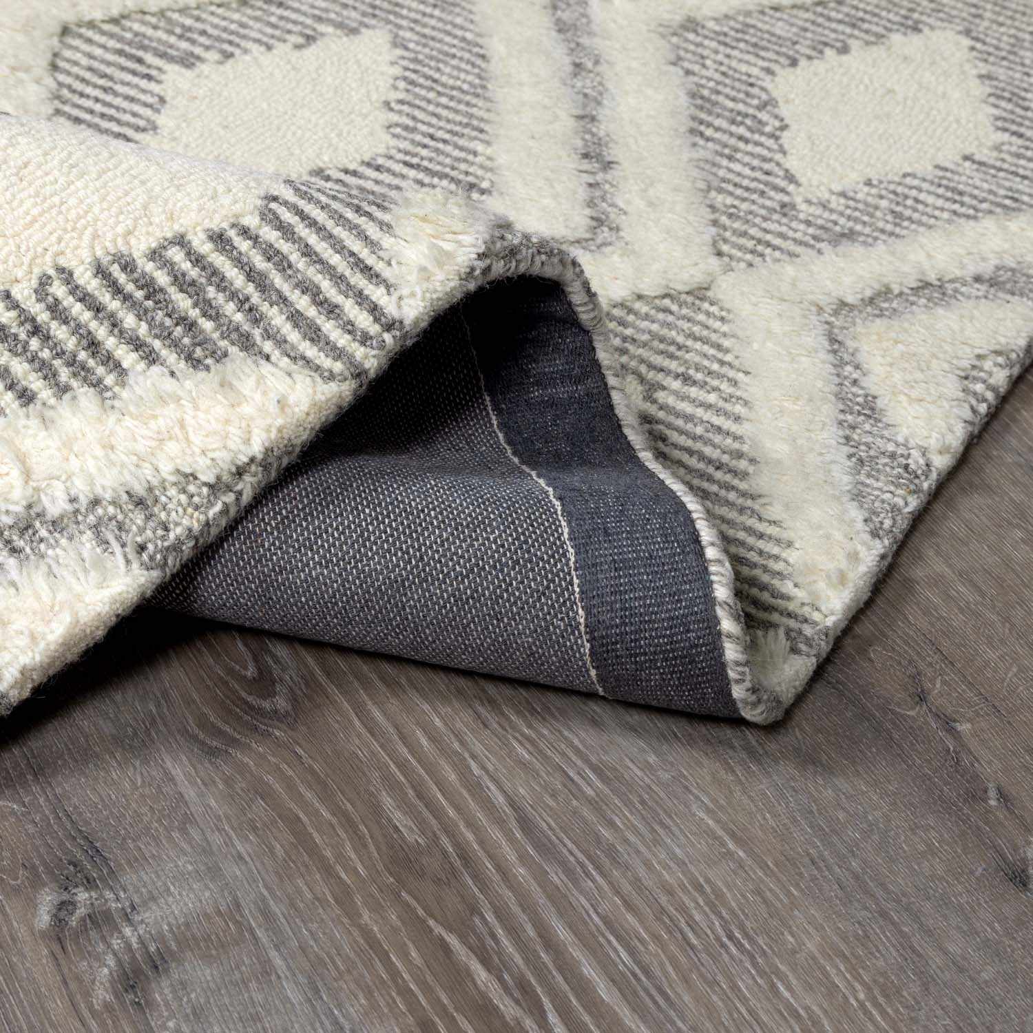 Boncarbo Area Rug - Promo - Image 5