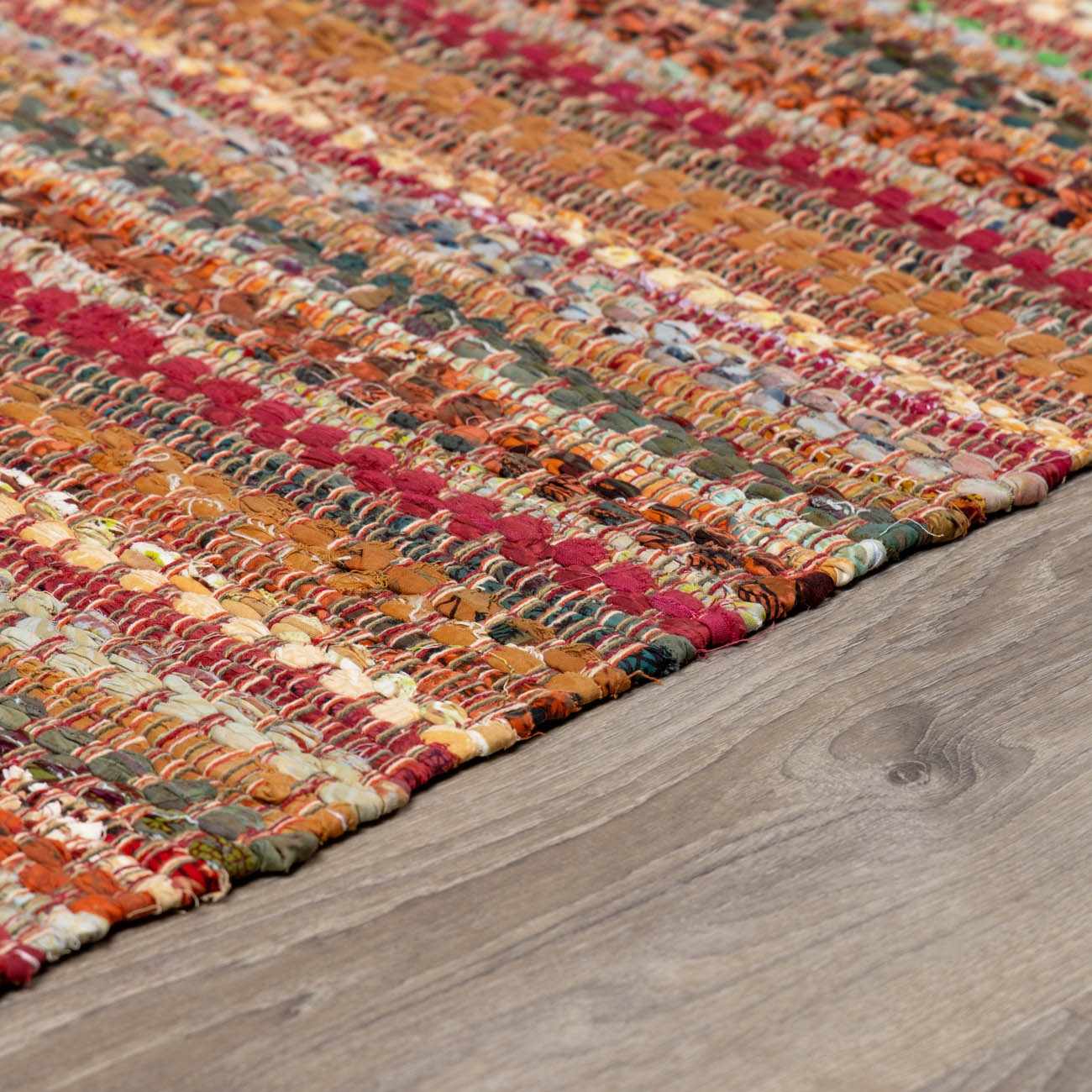 Brenda Crimson Area Rug - Image 7