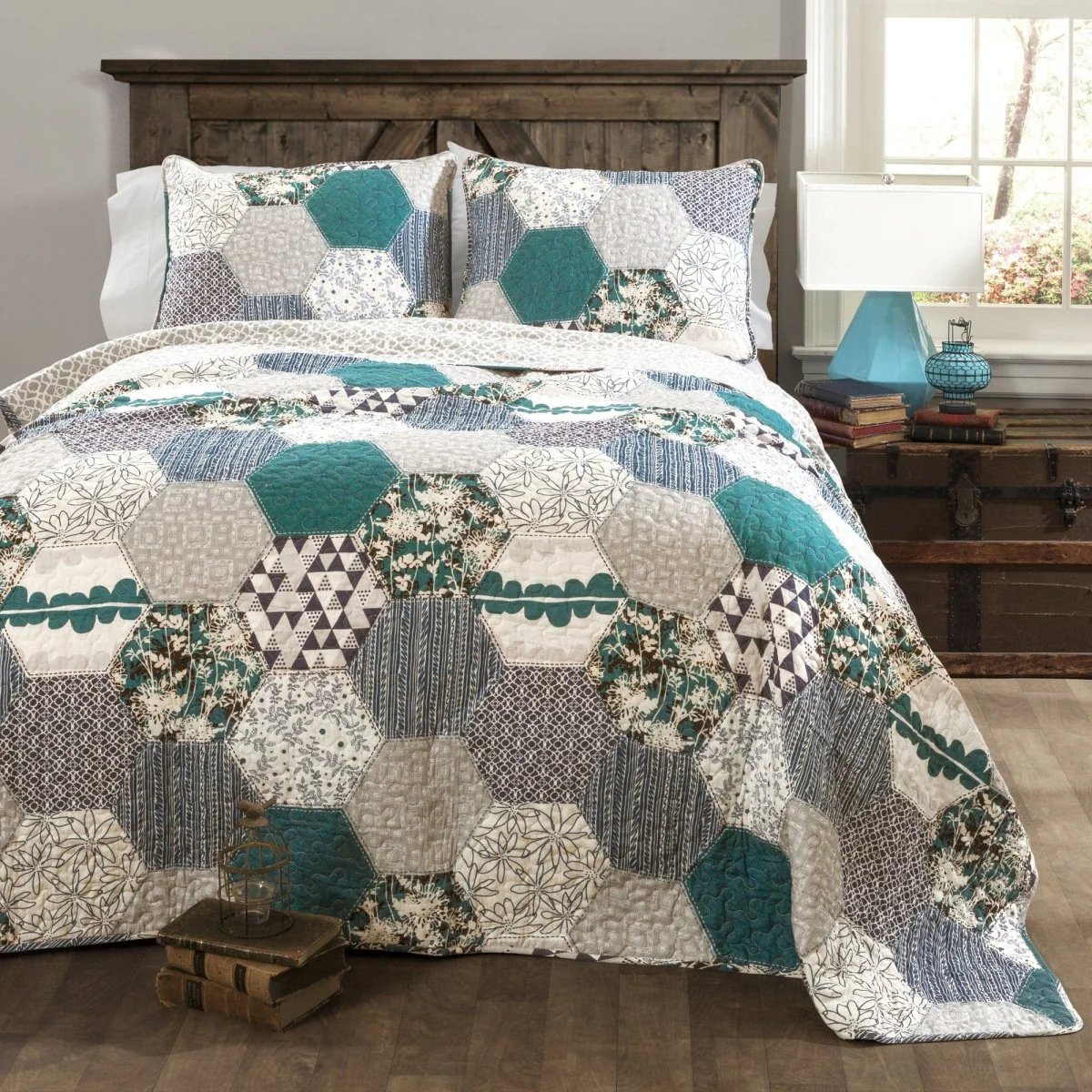 Briley Quilt 3 Piece Set - Image 2