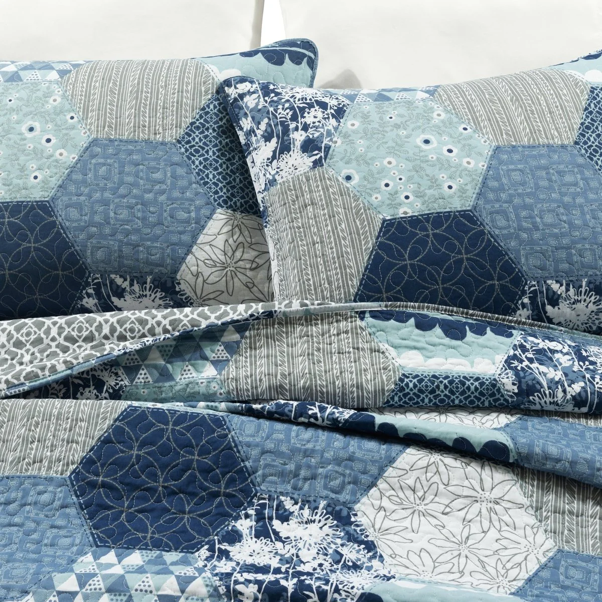 Briley Quilt 3 Piece Set - Image 22